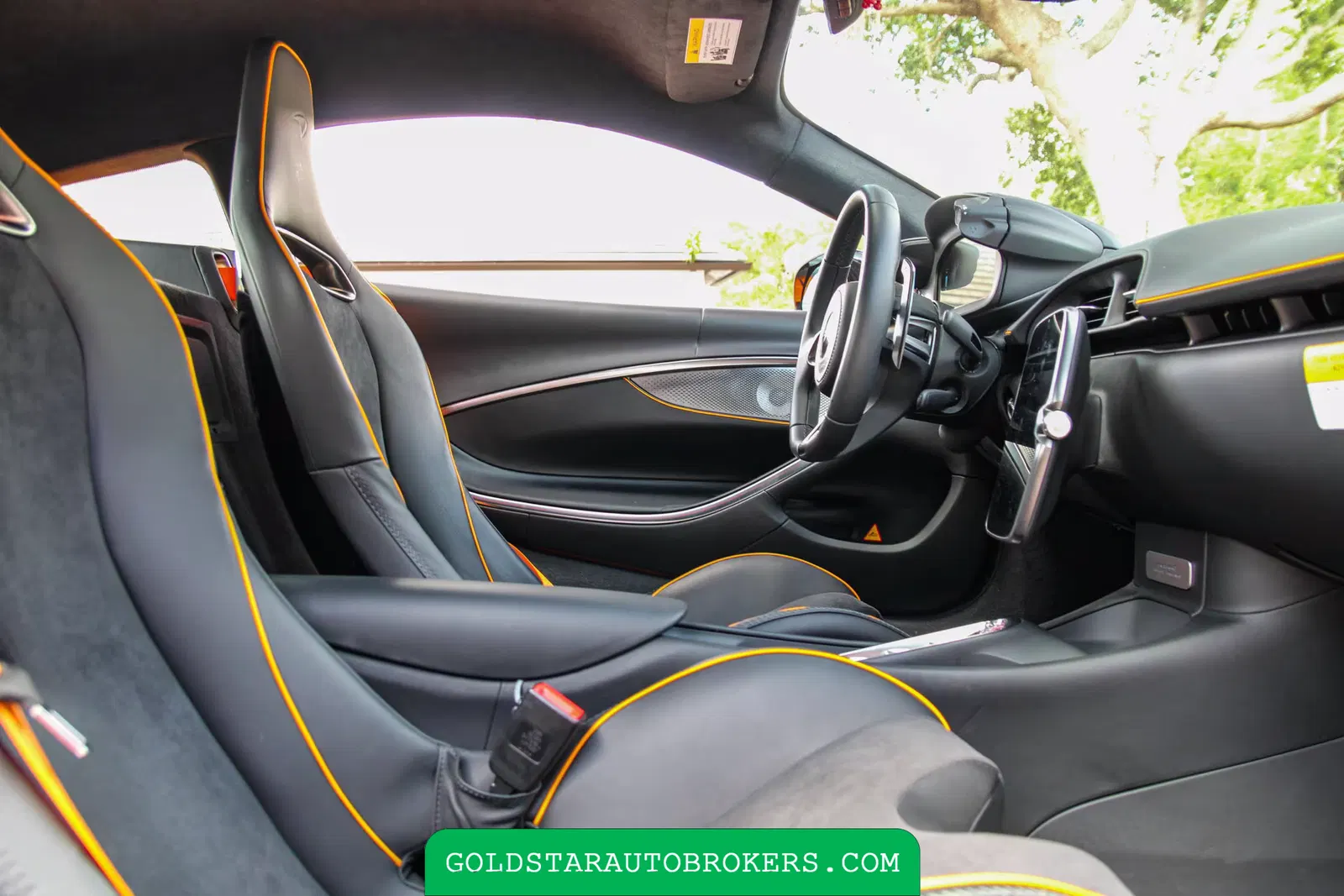 2023 McLaren Artura Performance