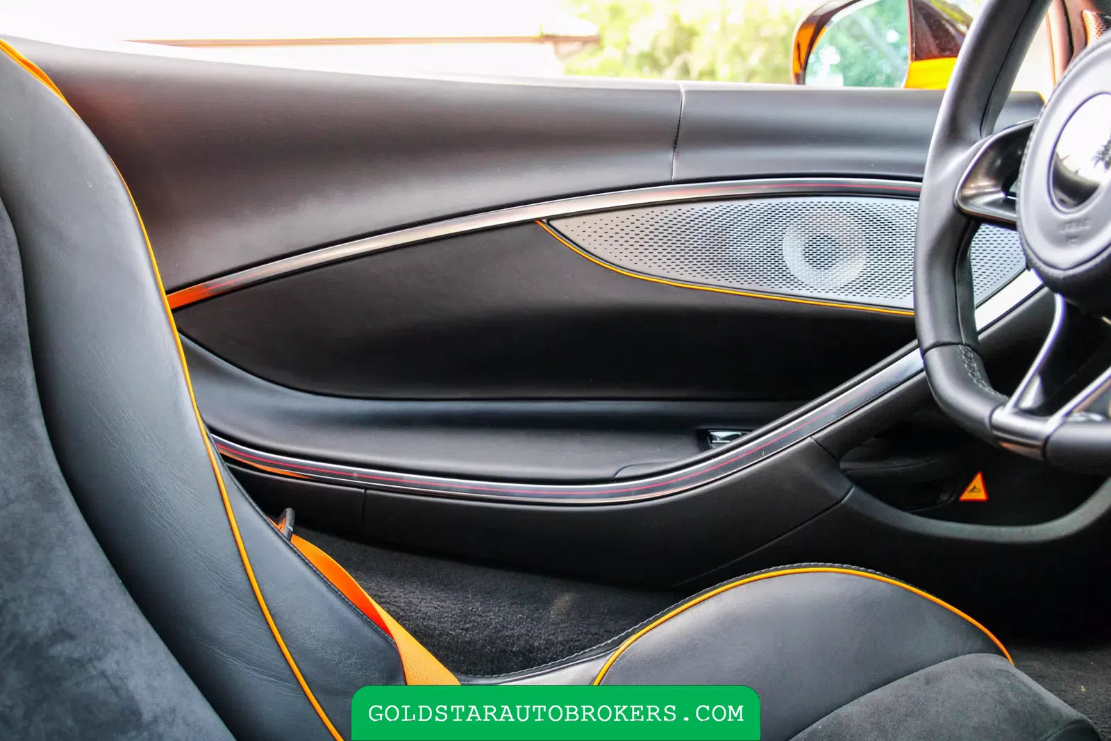2023 McLaren Artura Performance