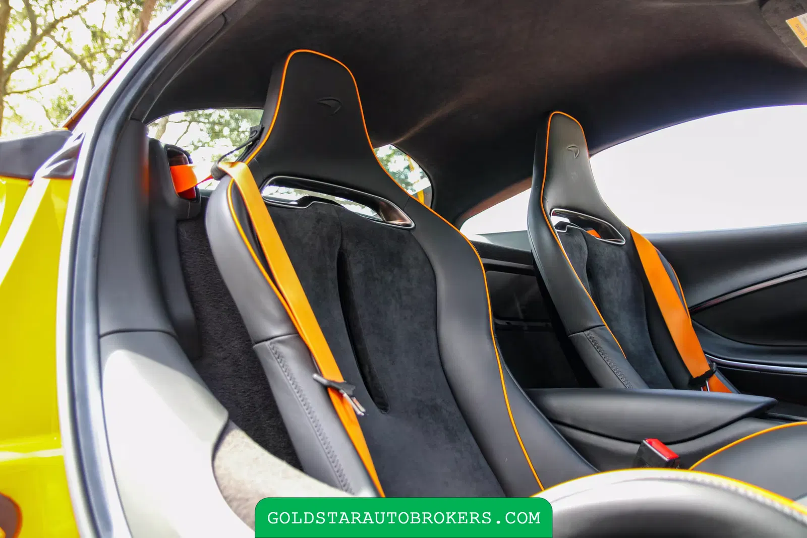 2023 McLaren Artura Performance