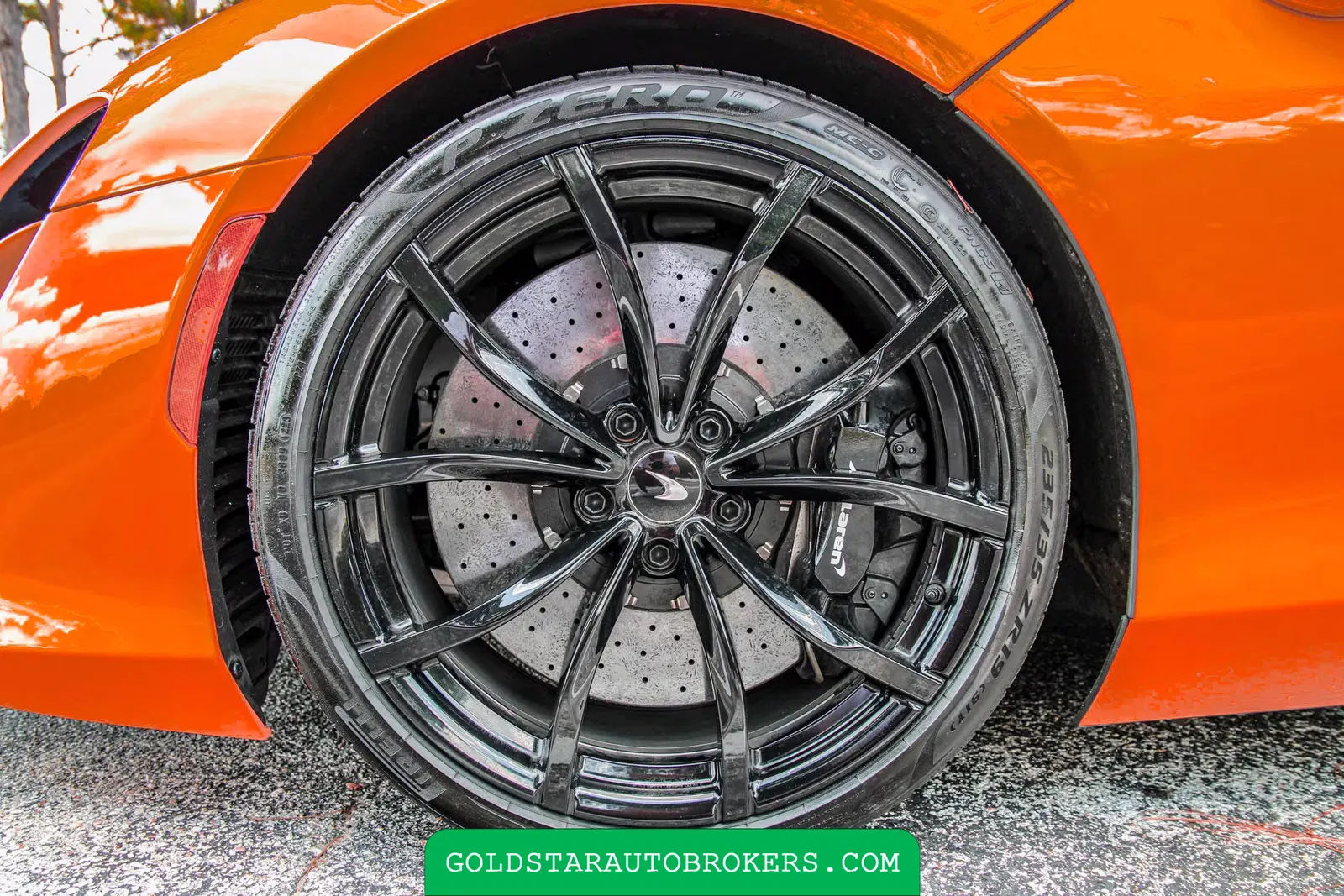 2023 McLaren Artura Performance