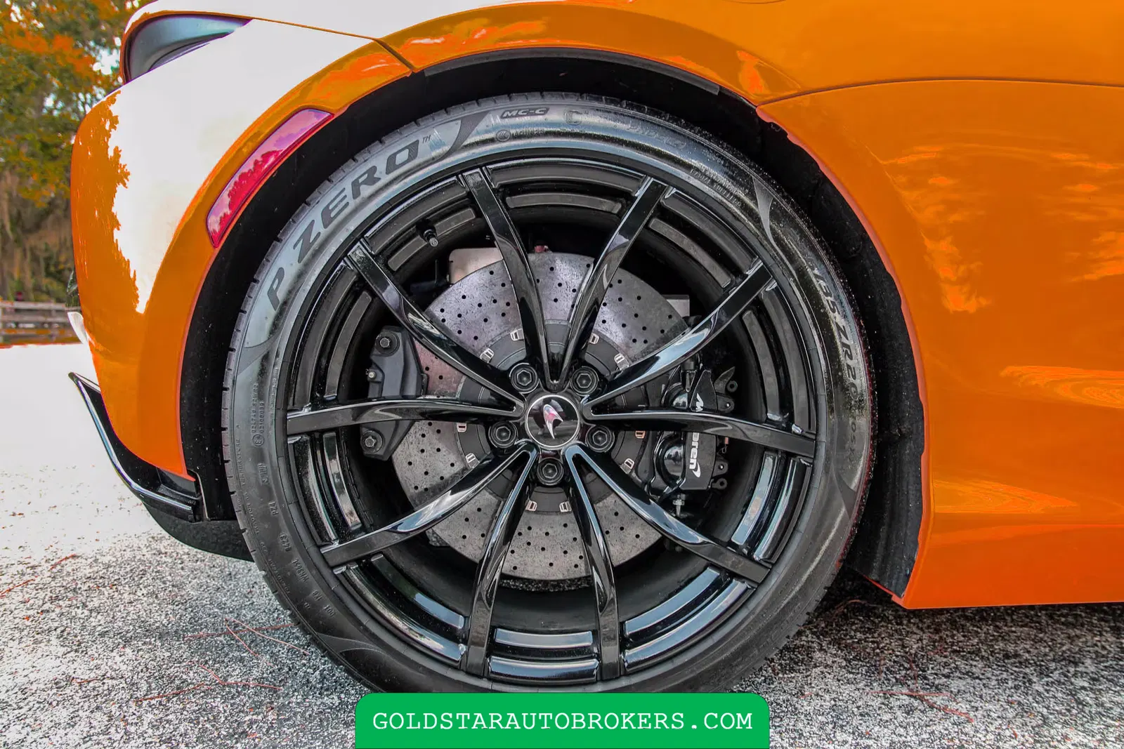 2023 McLaren Artura Performance