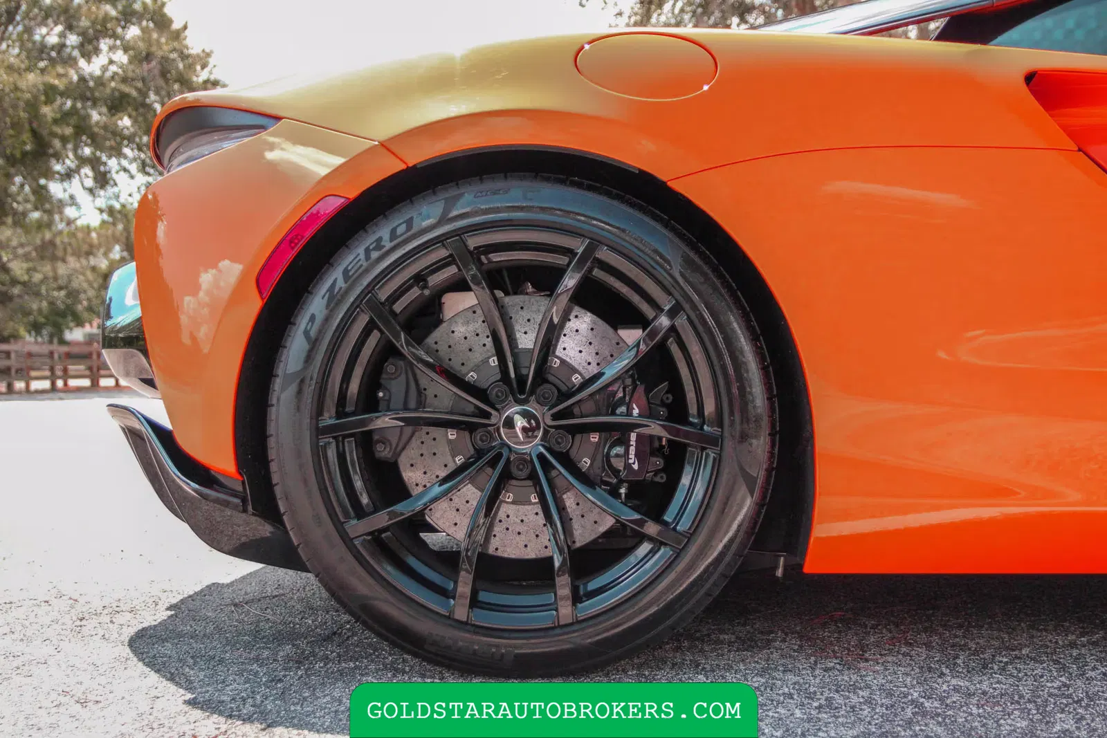 2023 McLaren Artura Performance