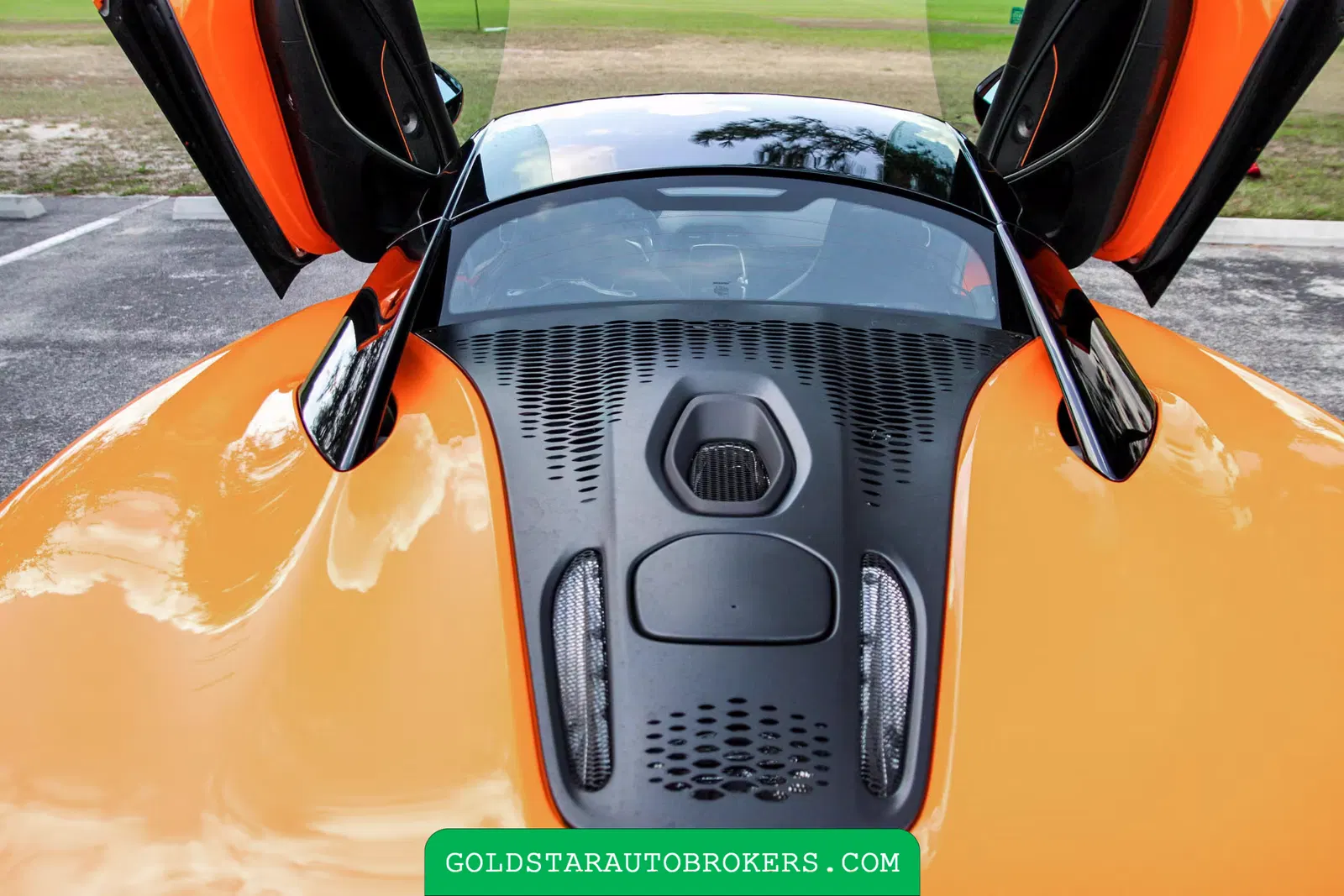 2023 McLaren Artura Performance