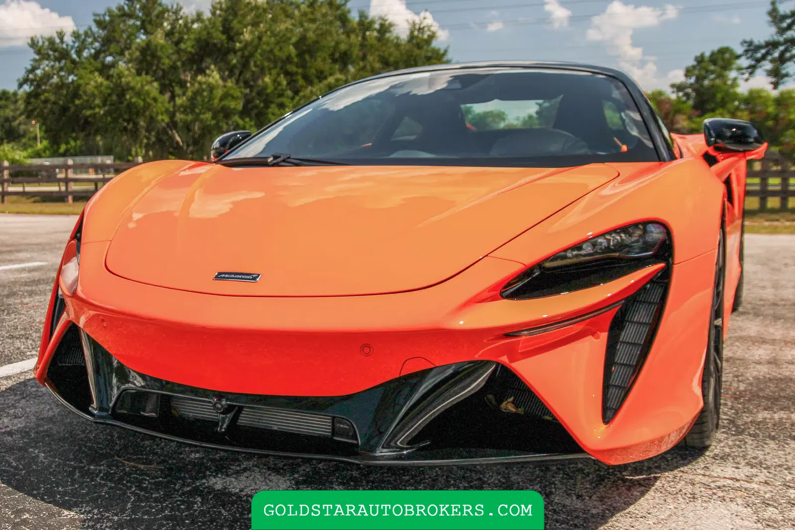 2023 McLaren Artura Performance