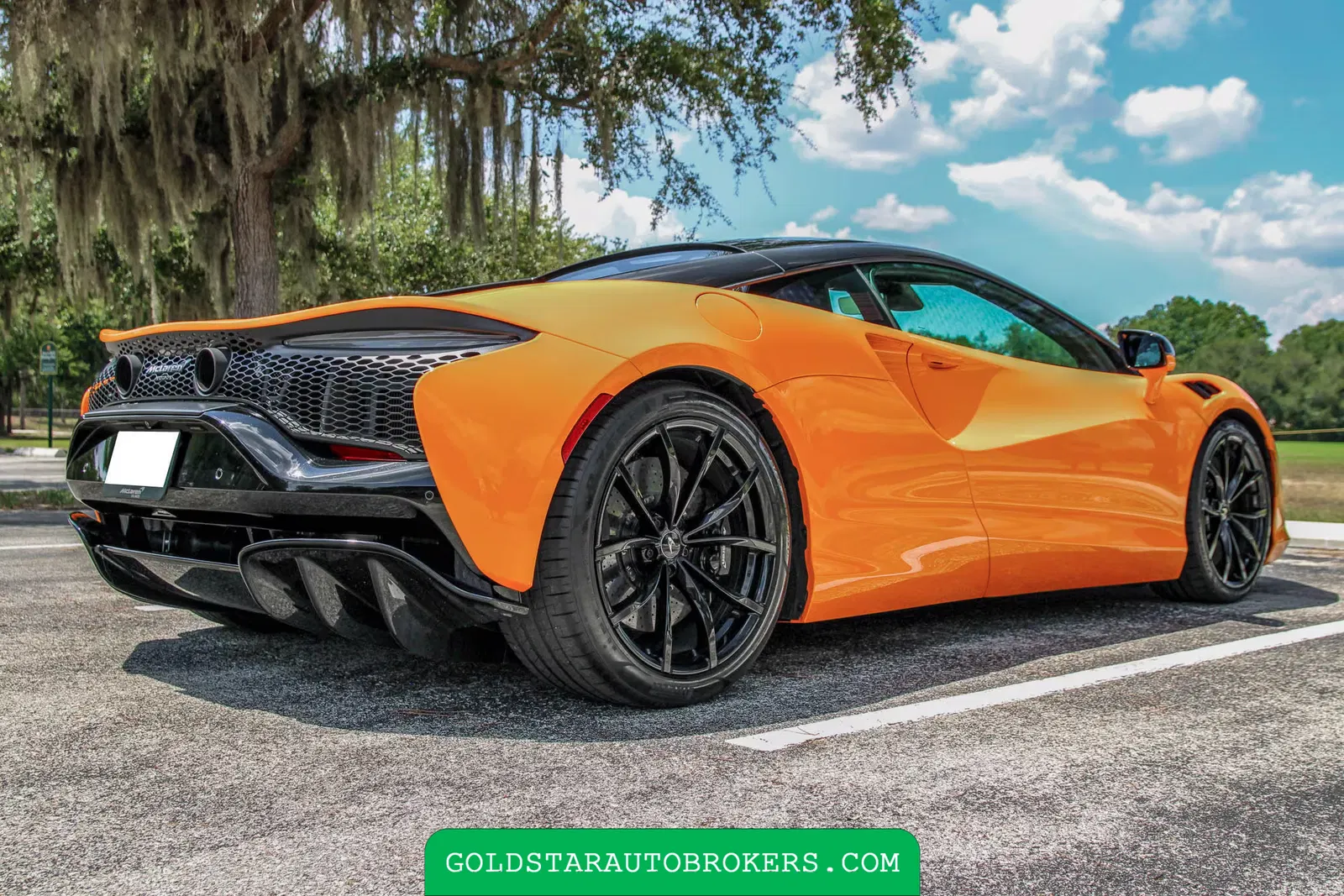 2023 McLaren Artura Performance
