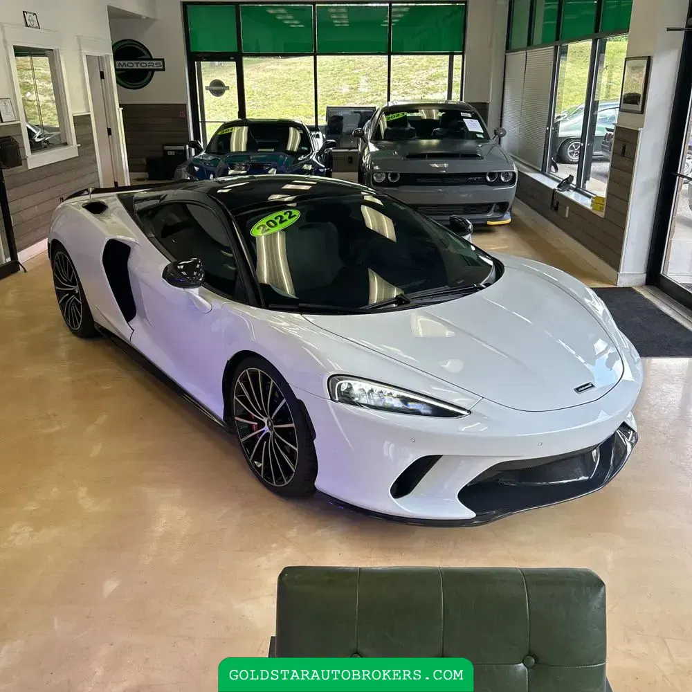 2022 McLaren GT Base 2D Coupe