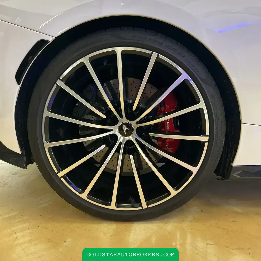 2022 McLaren GT Base 2D Coupe