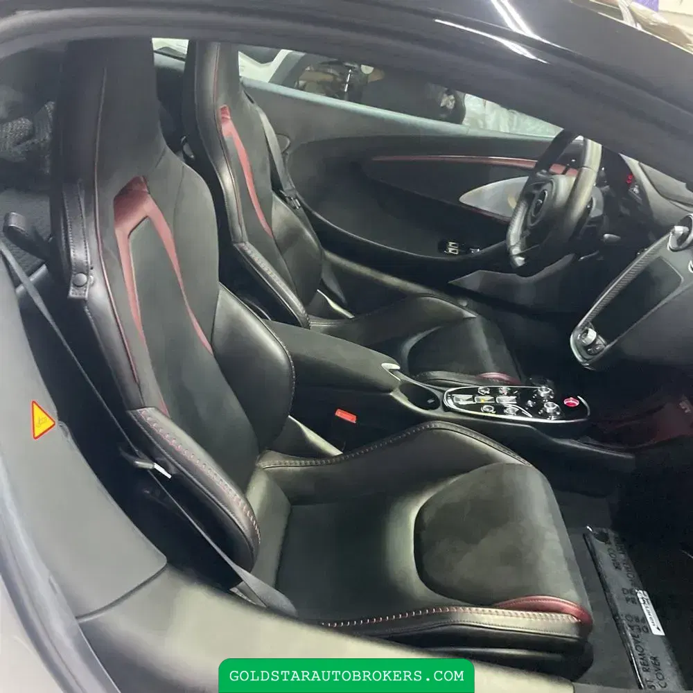 2022 McLaren GT Base 2D Coupe
