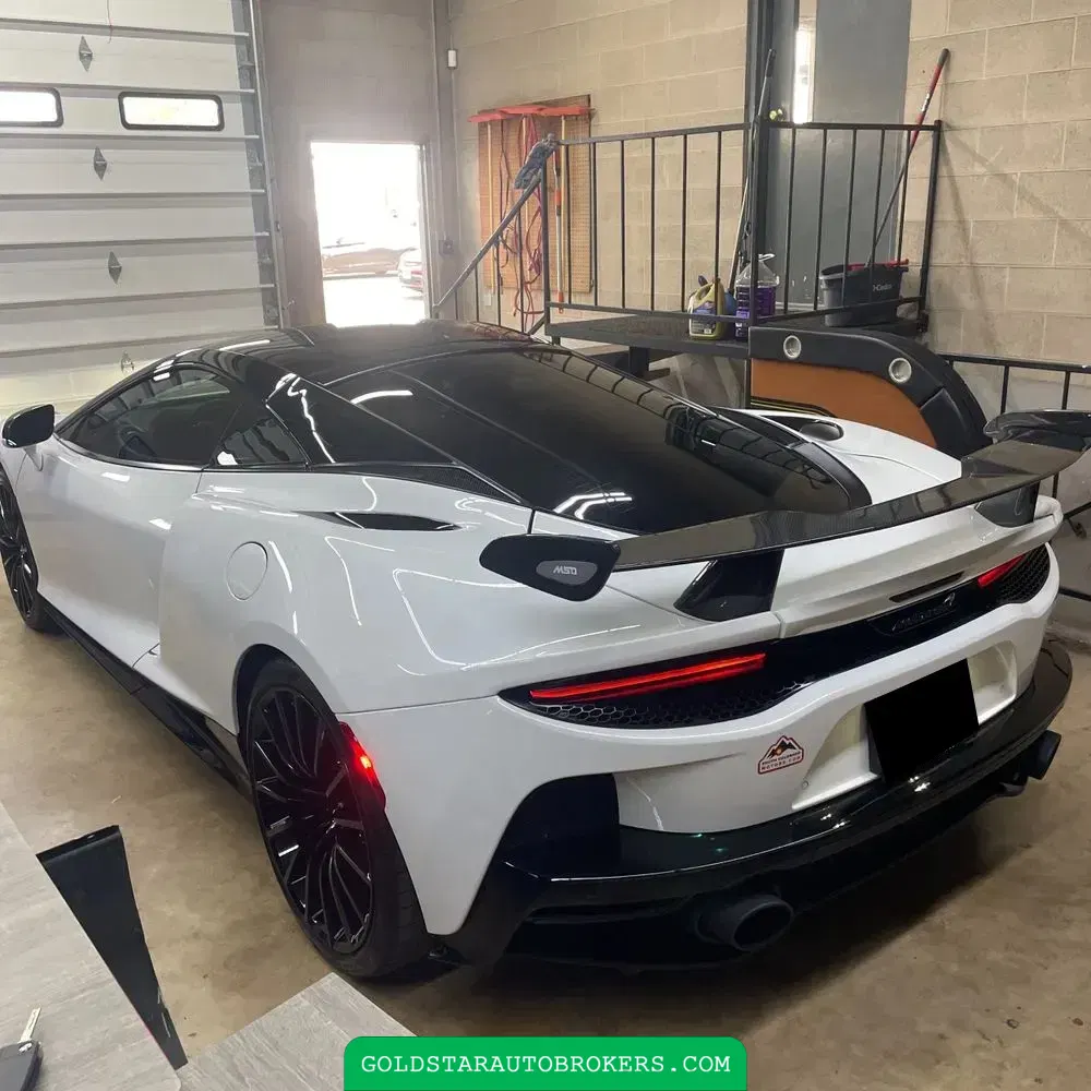 2022 McLaren GT Base 2D Coupe