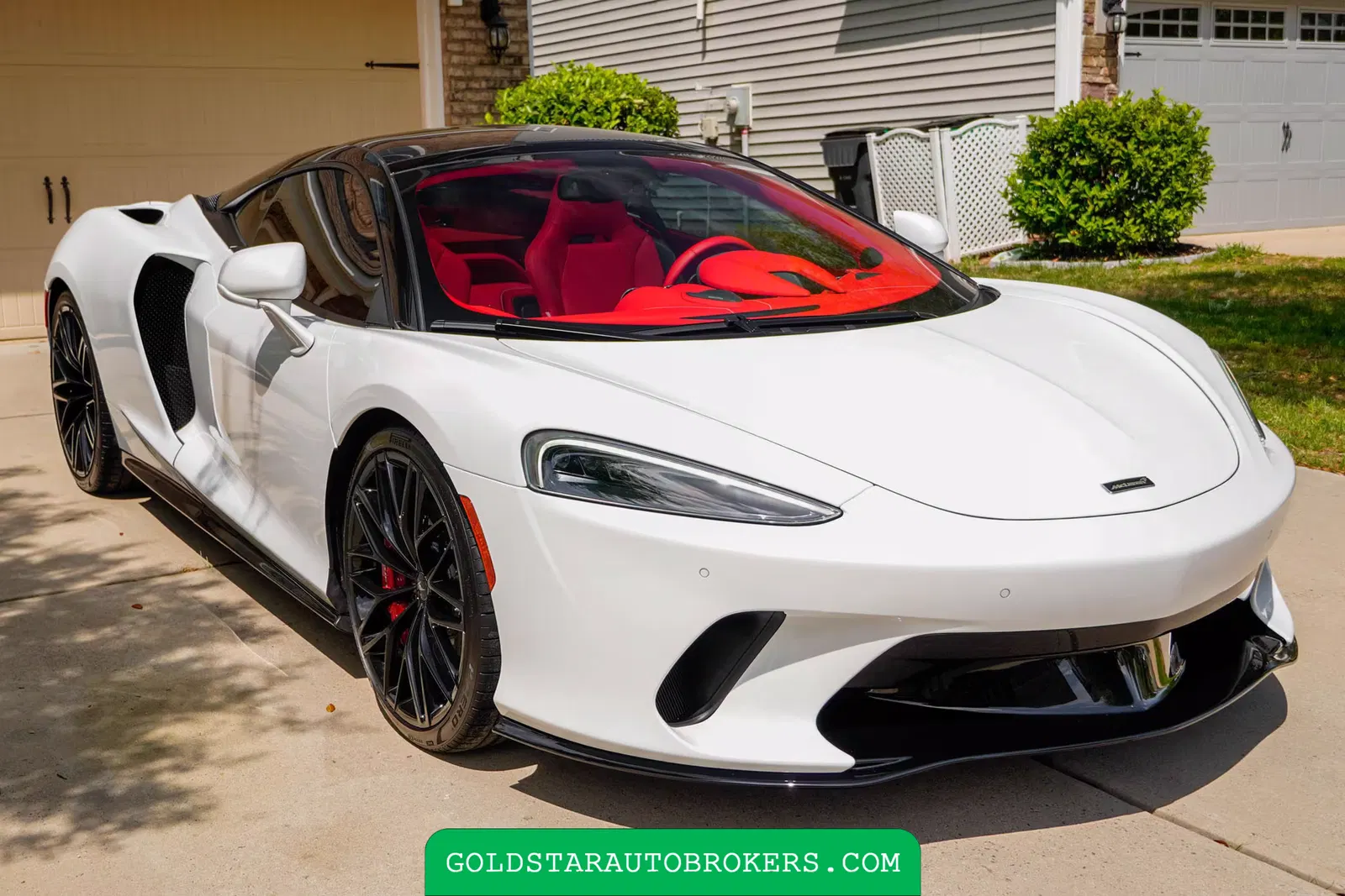 2022 McLaren GT