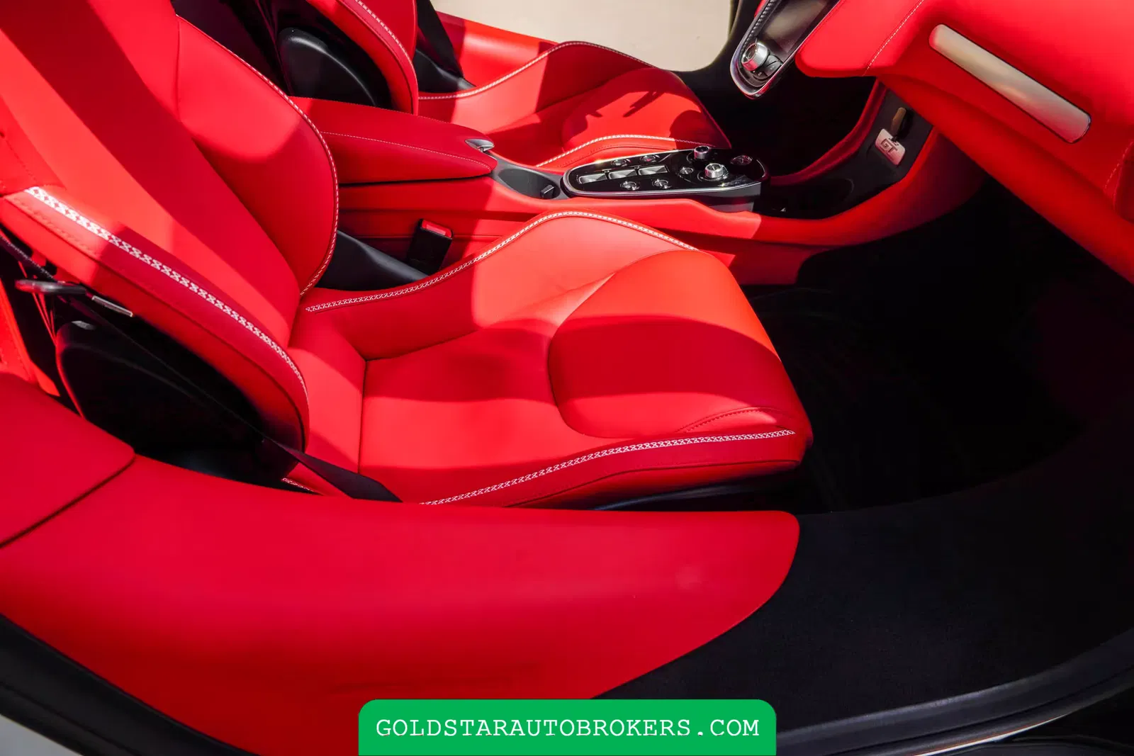 2022 McLaren GT