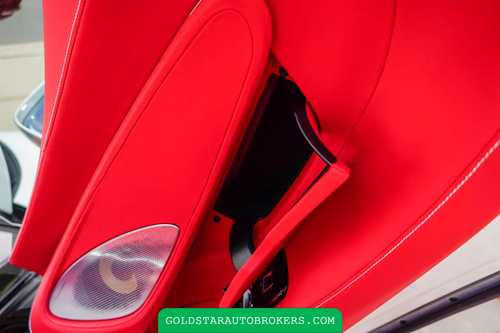 2022 McLaren GT