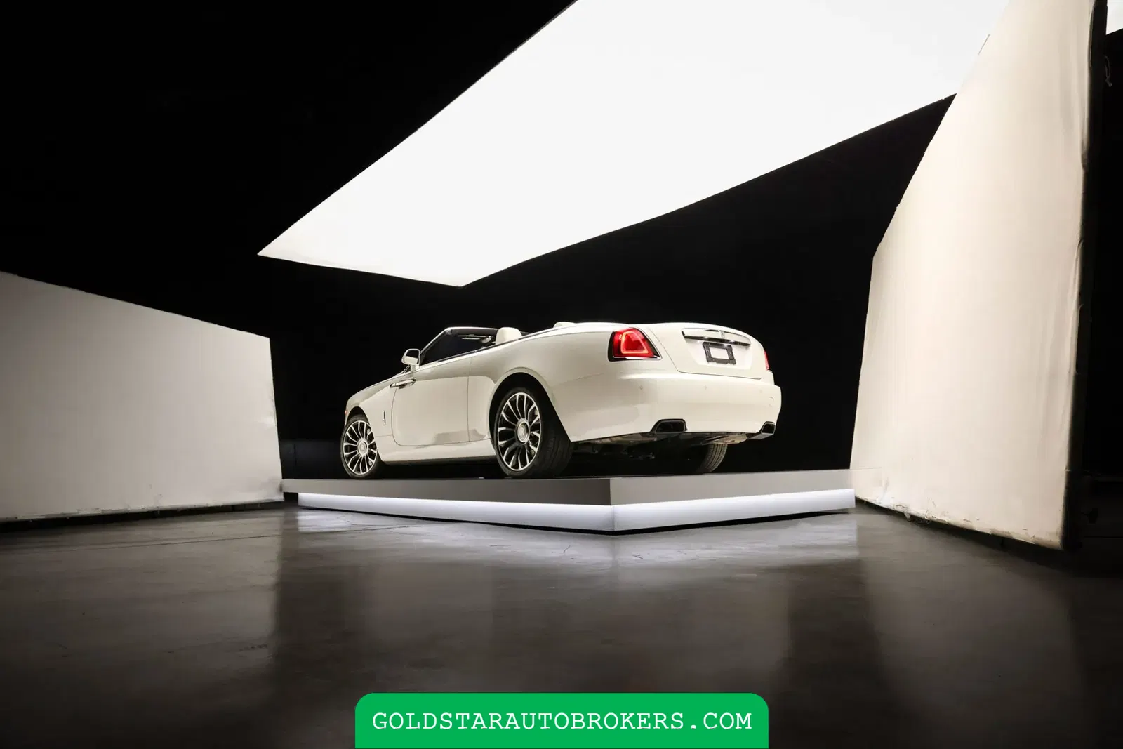 17k-Mile 2018 Rolls-Royce Dawn