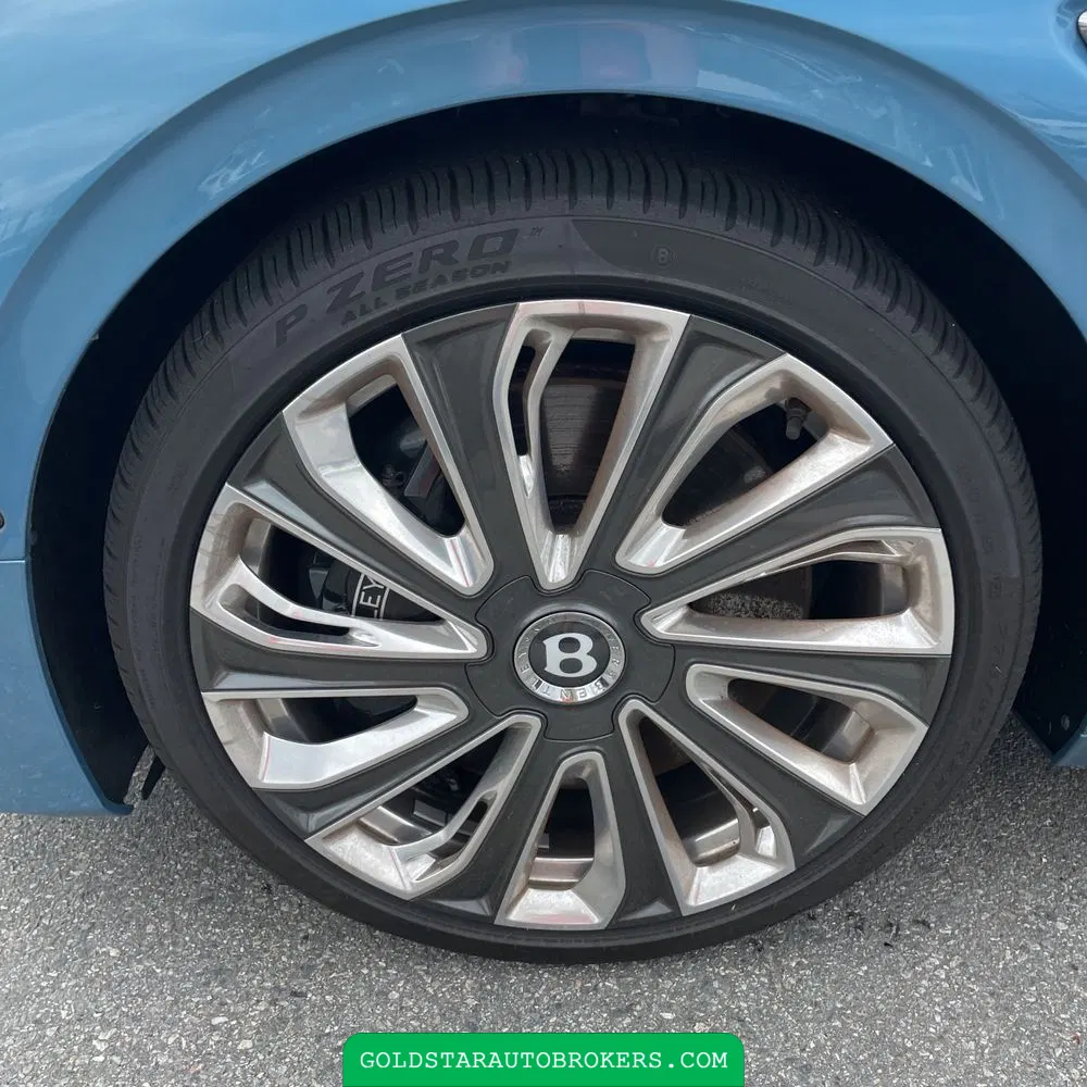 2023 Bentley Flying Spur V8