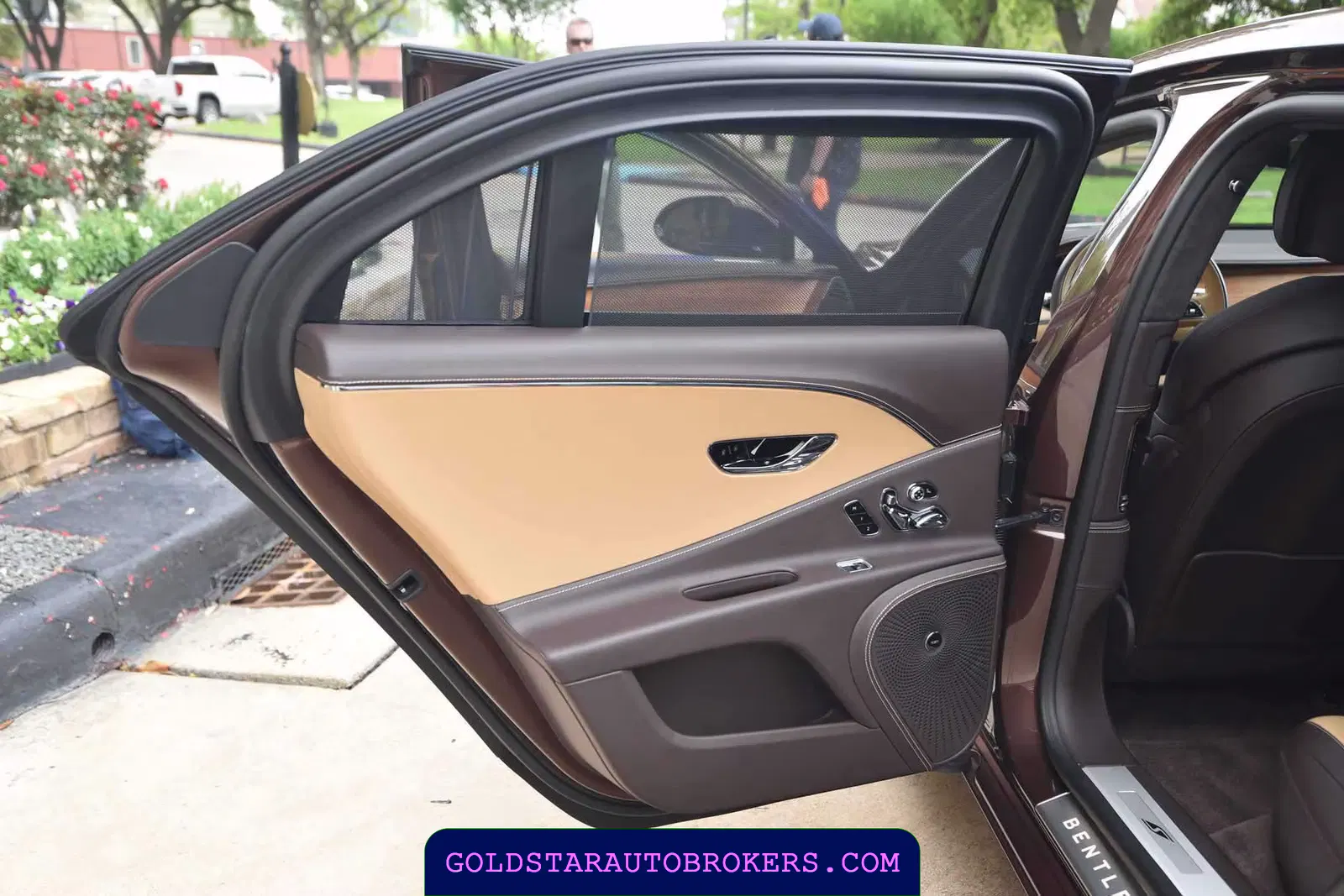 2023 Bentley Flying Spur V8 S