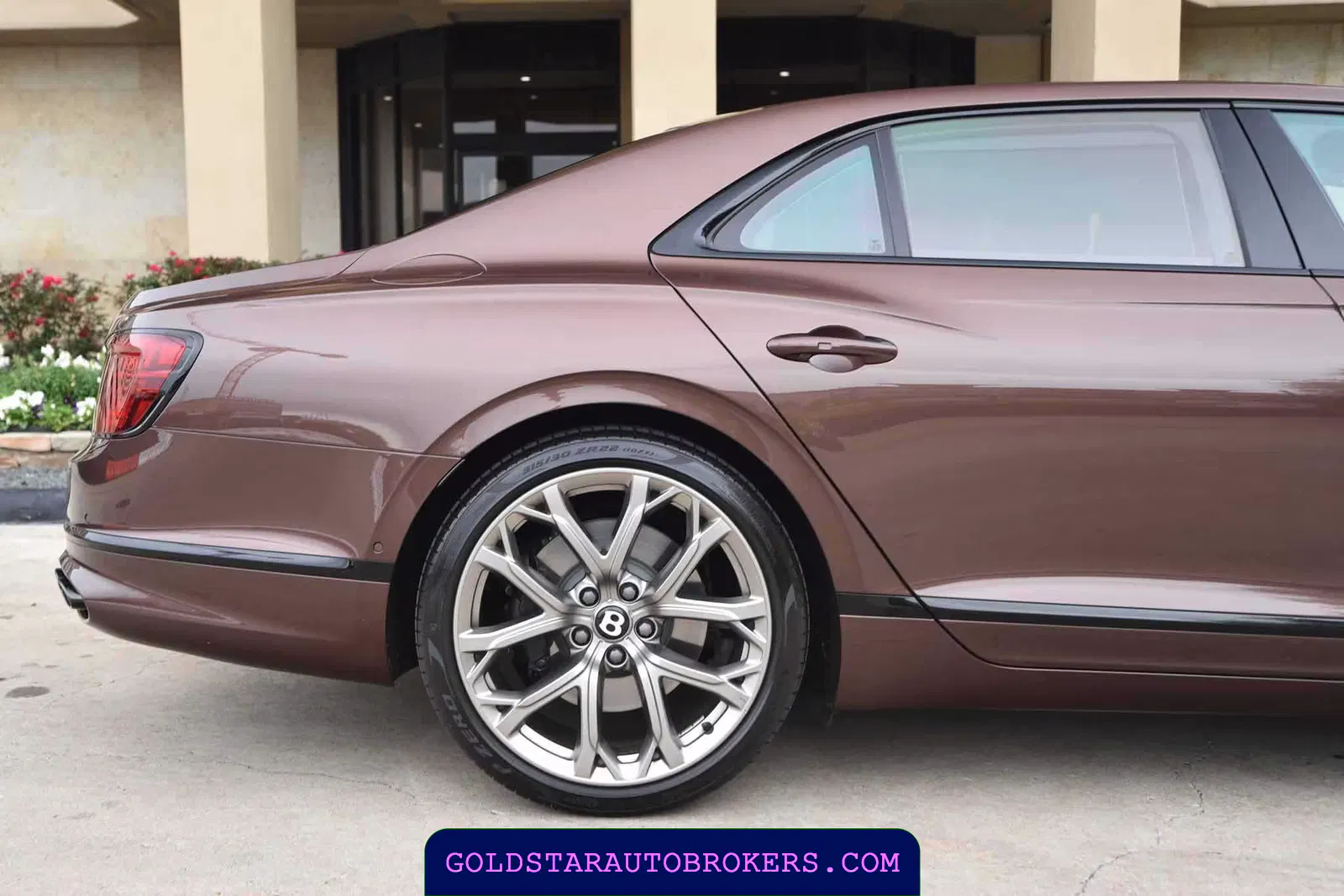 2023 Bentley Flying Spur V8 S
