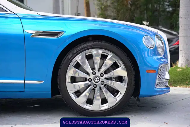 2022 Bentley Flying Spur V8