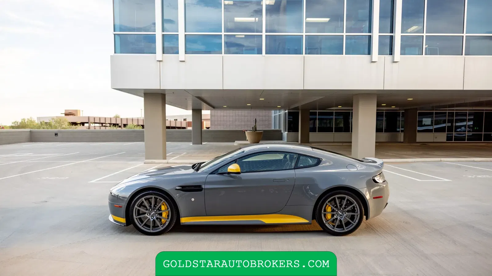 2017 Aston Martin V12 Vantage S 7-Speed