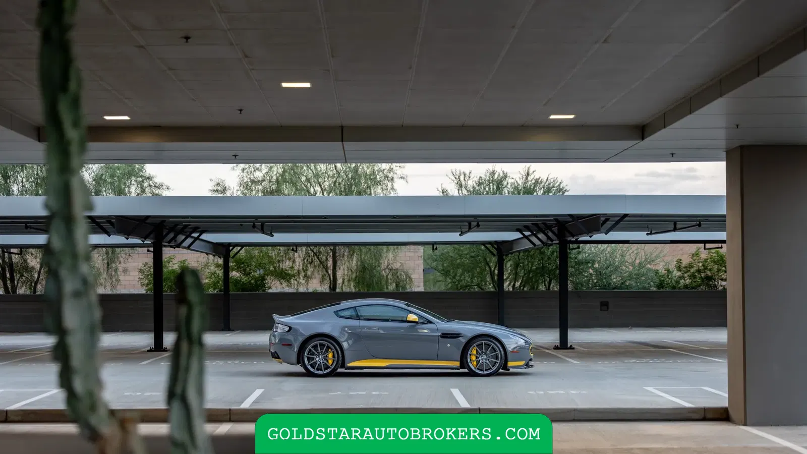 2017 Aston Martin V12 Vantage S 7-Speed