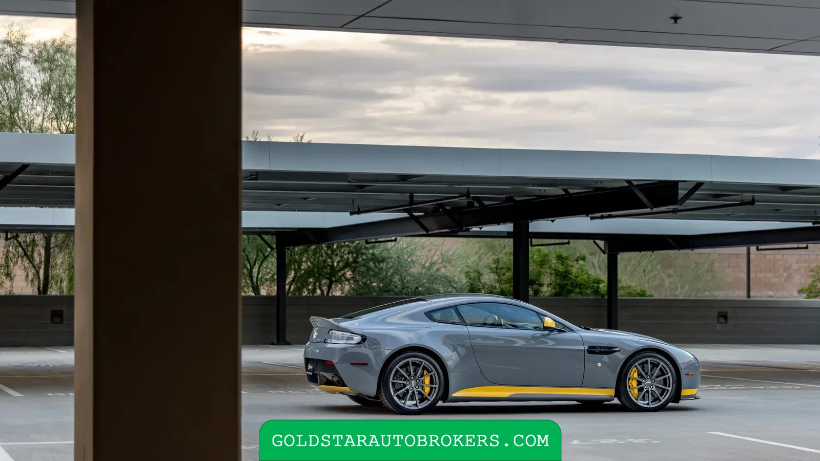 2017 Aston Martin V12 Vantage S 7-Speed