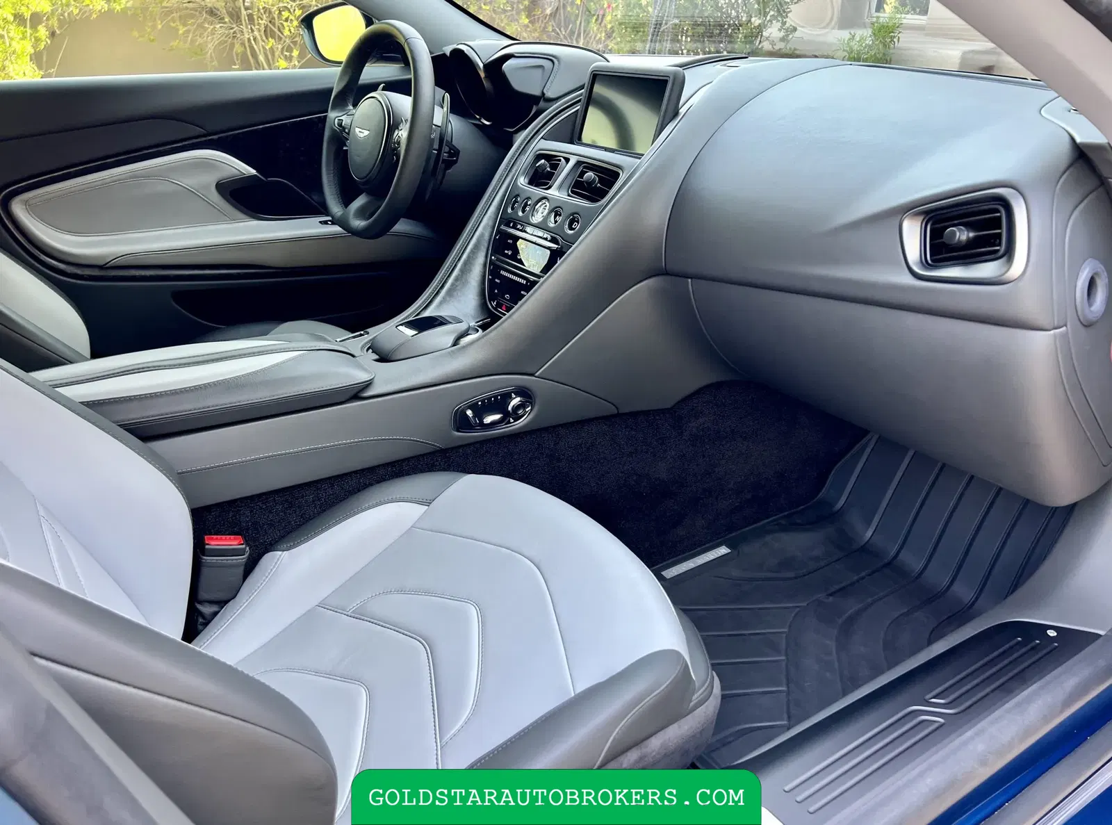 2020 Aston Martin DBS Superleggera