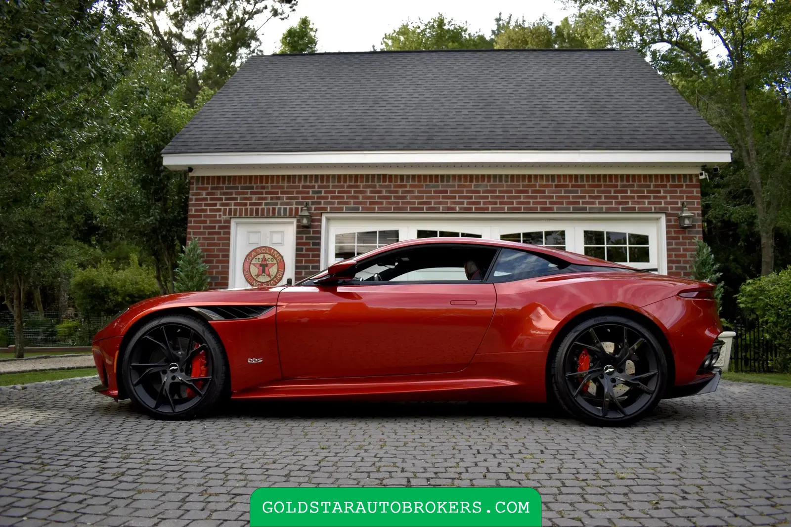 2019 Aston Martin DBS Superleggera