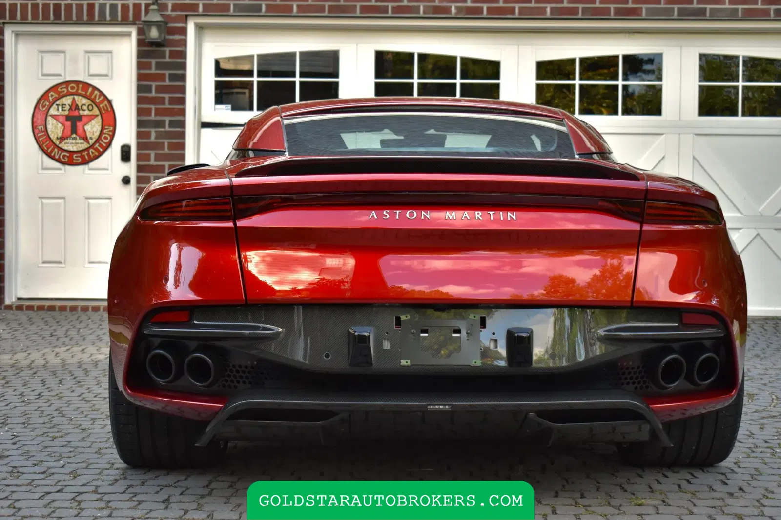 2019 Aston Martin DBS Superleggera