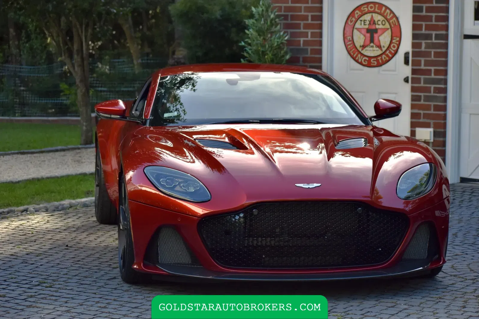 2019 Aston Martin DBS Superleggera
