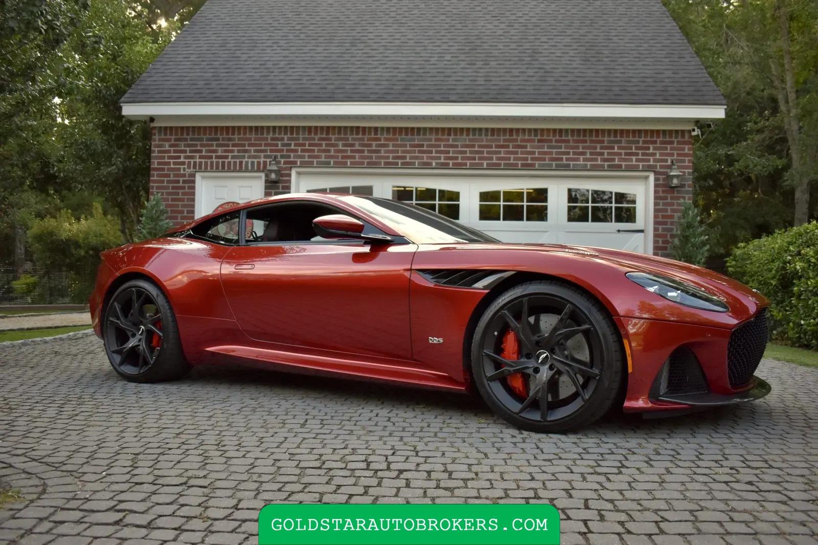 2019 Aston Martin DBS Superleggera