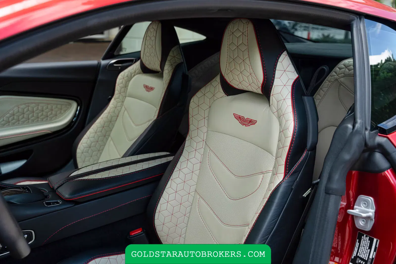2020 Aston Martin DBS Superleggera