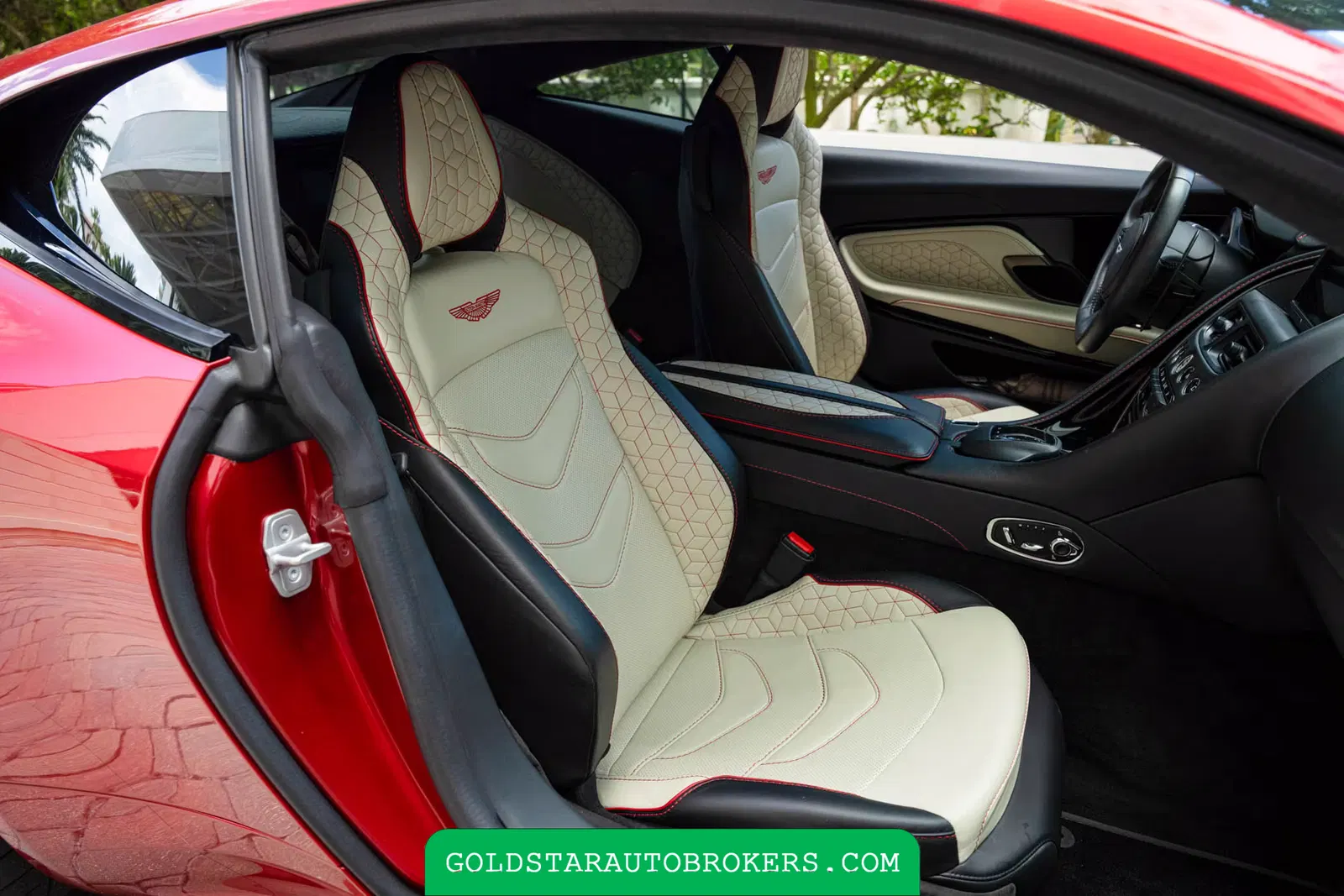 2020 Aston Martin DBS Superleggera