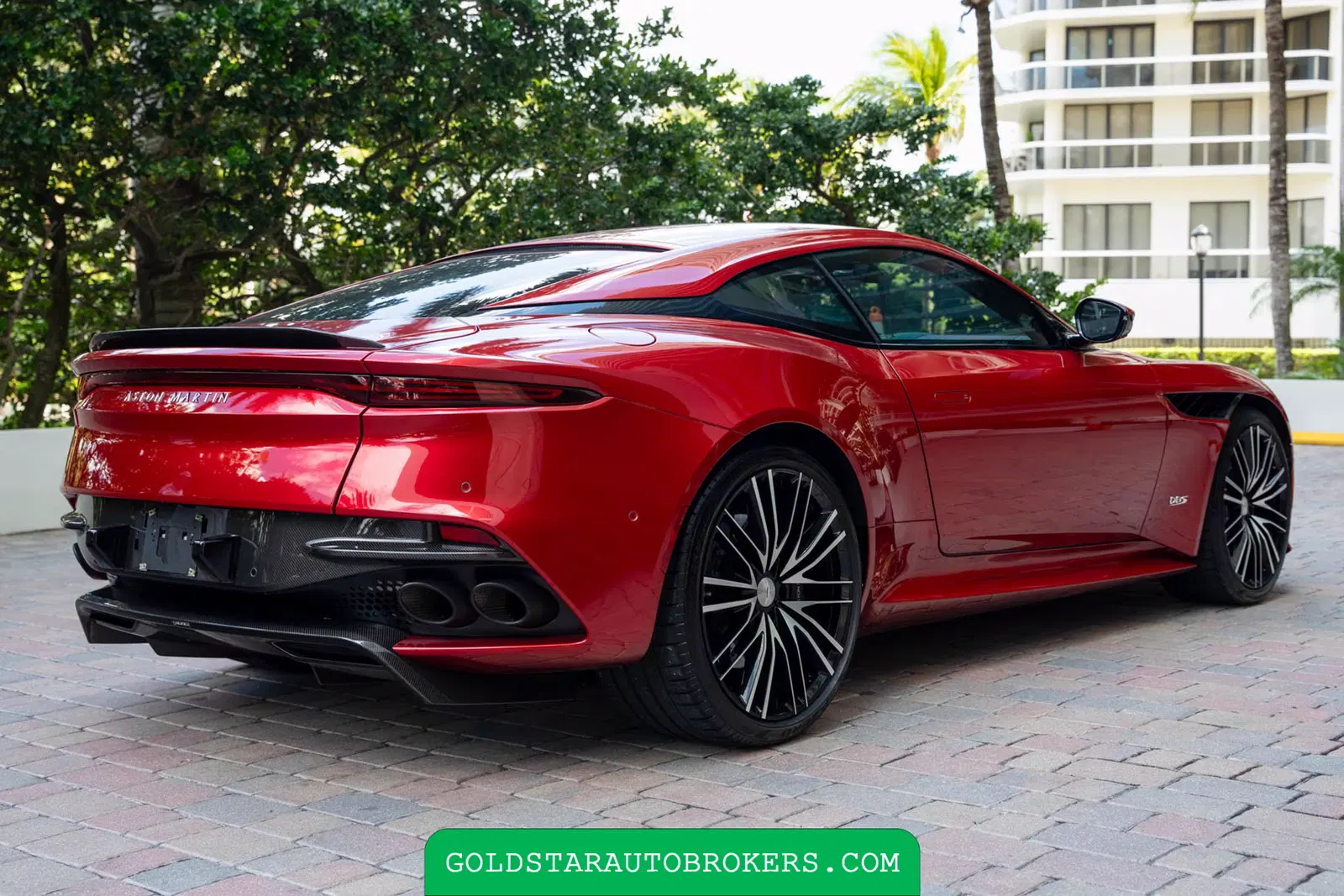 2020 Aston Martin DBS Superleggera