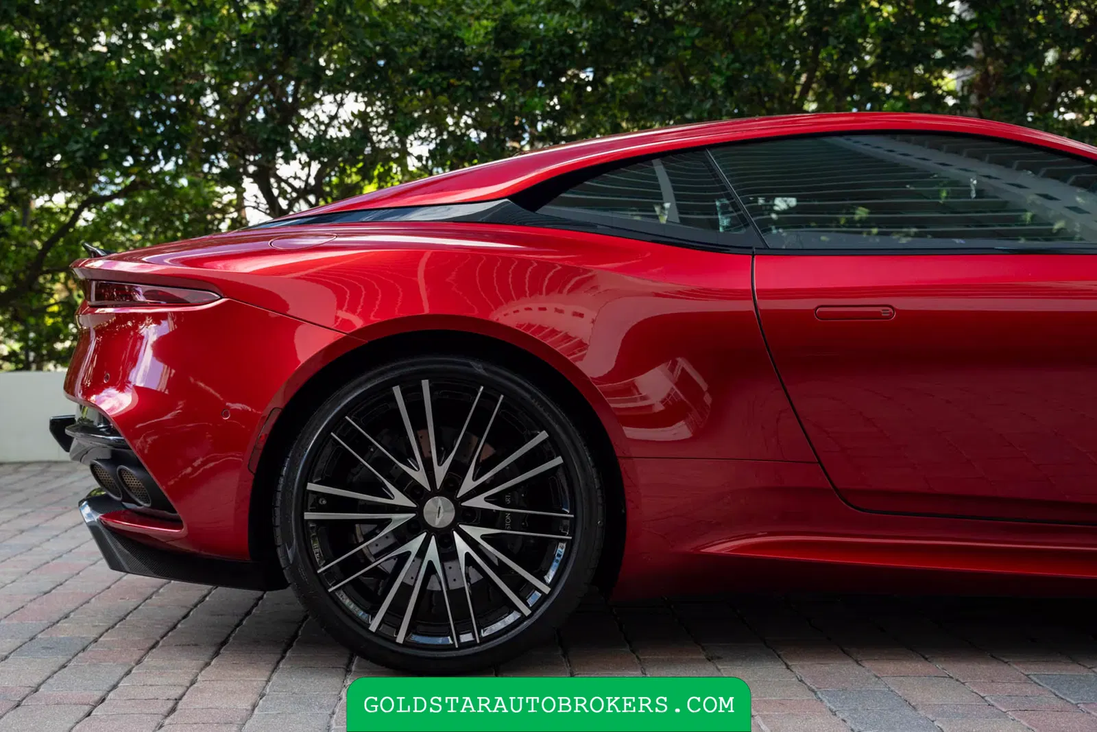 2020 Aston Martin DBS Superleggera