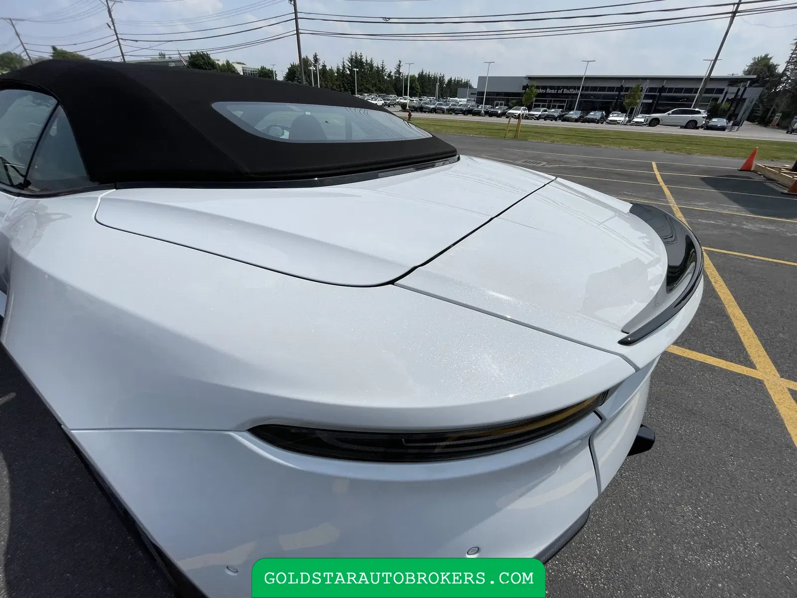 2020 Aston Martin DBS Superleggera Volante