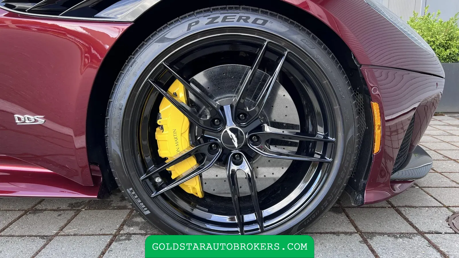 2022 Aston Martin DBS Superleggera Volante
