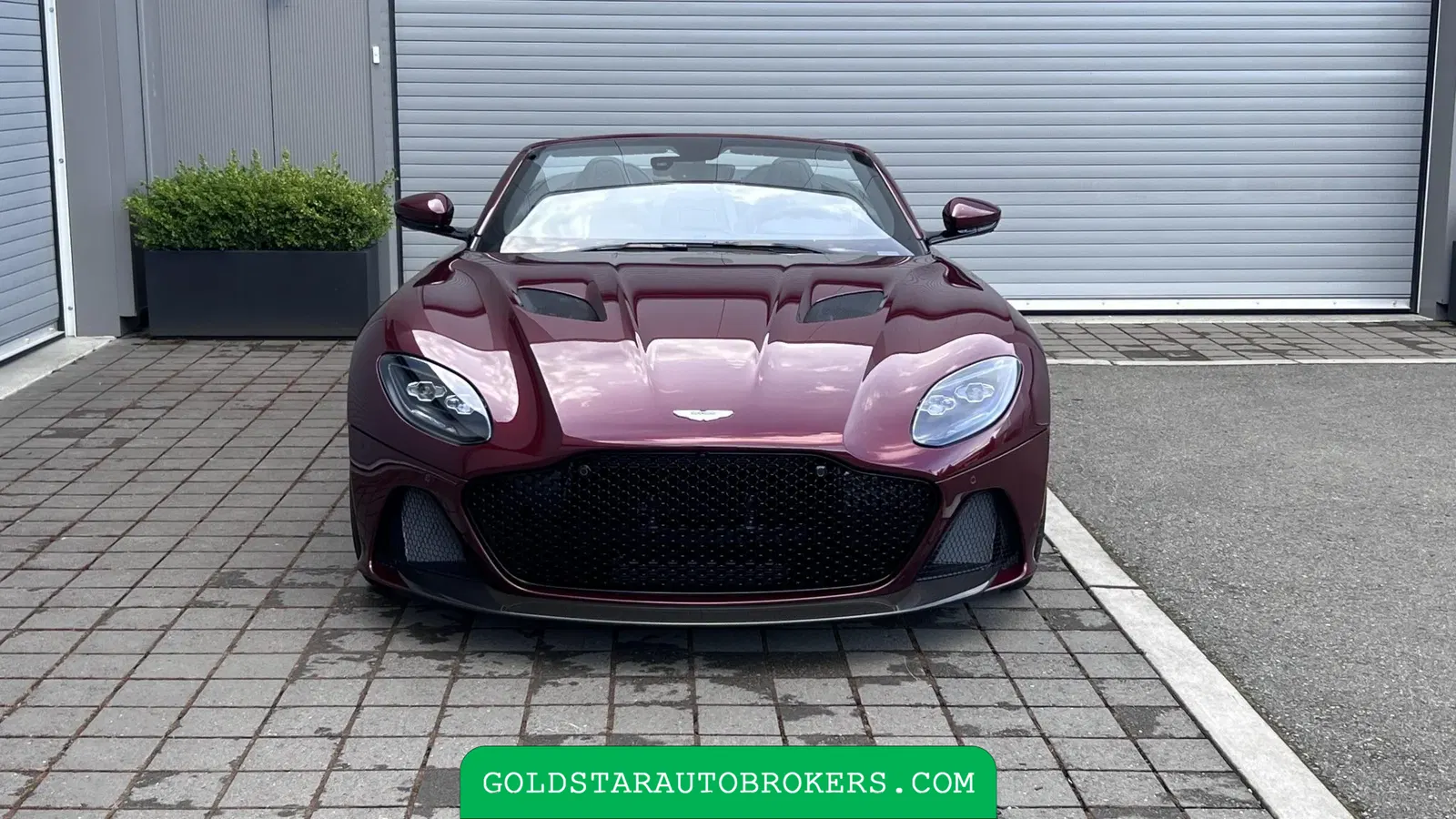 2022 Aston Martin DBS Superleggera Volante