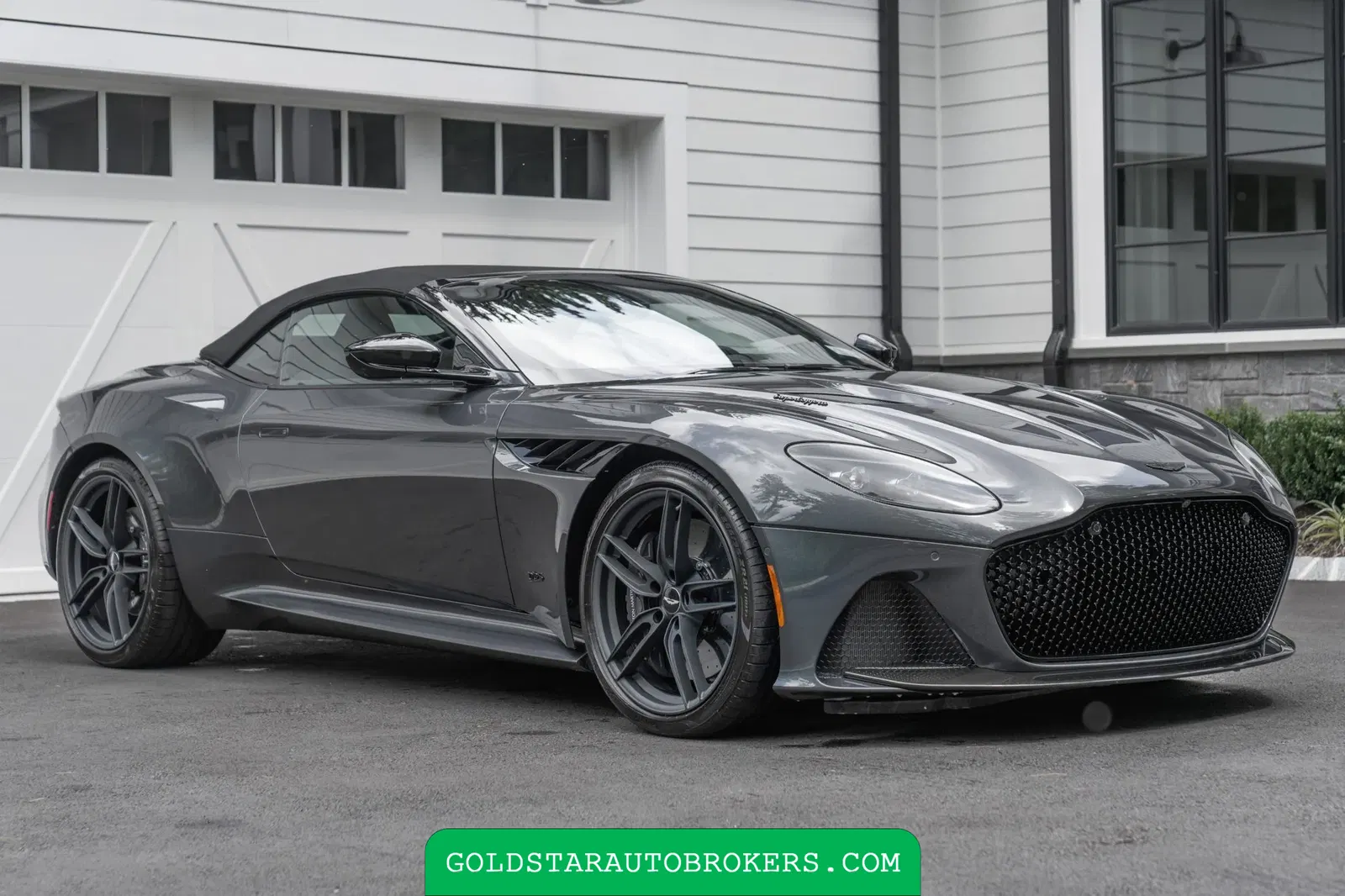 2022 Aston Martin DBS Superleggera Volante