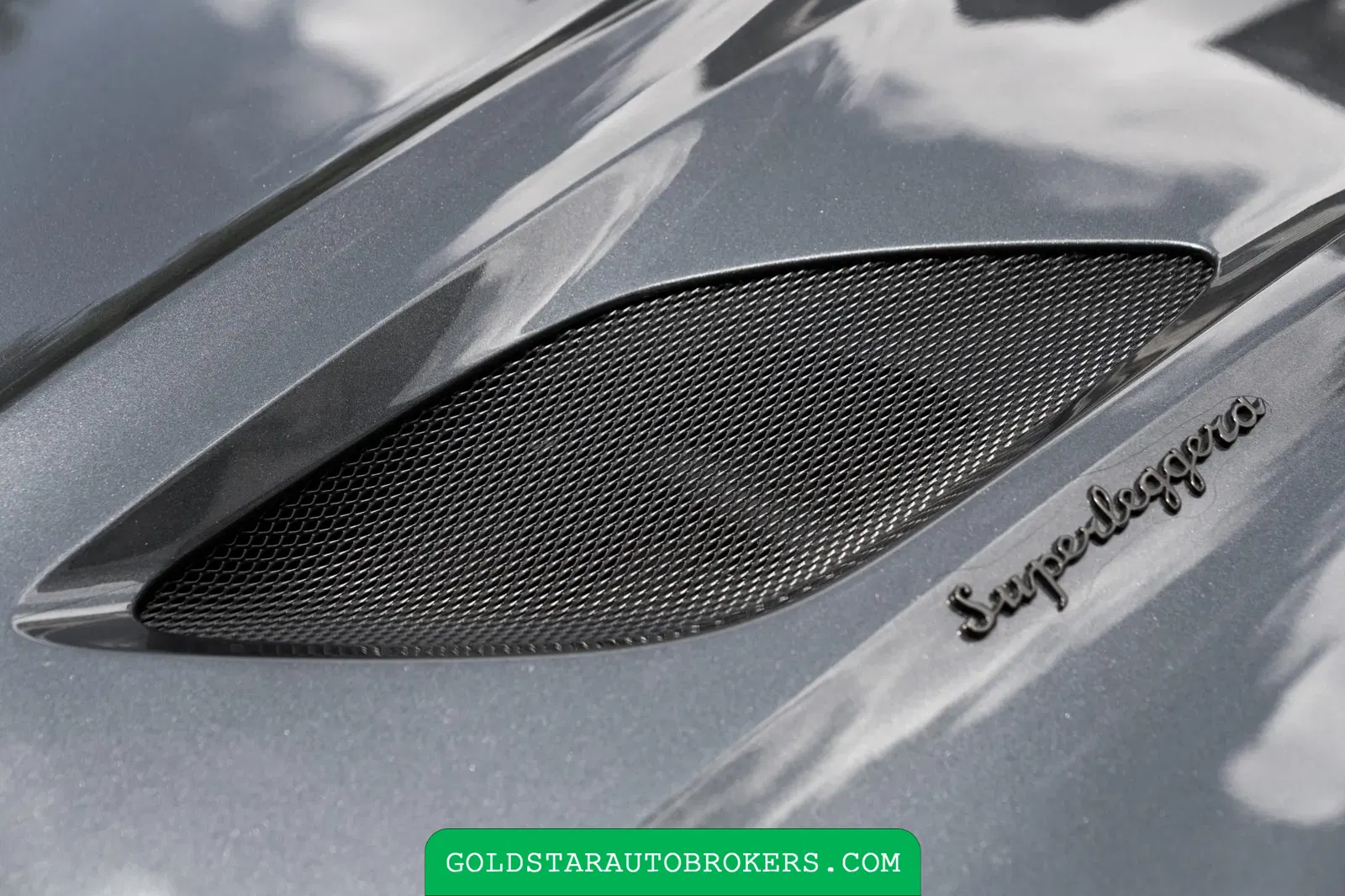 2022 Aston Martin DBS Superleggera Volante