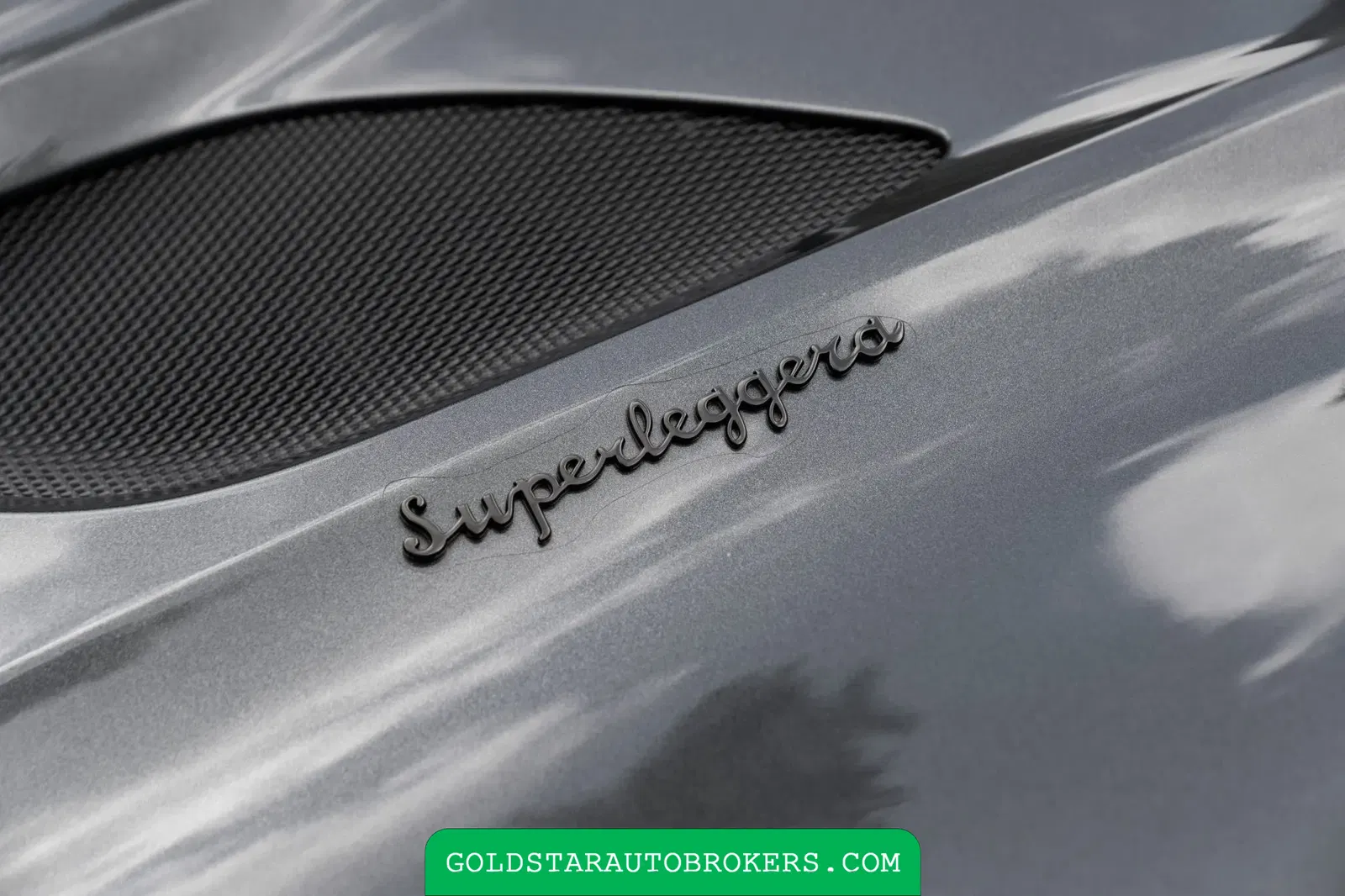 2022 Aston Martin DBS Superleggera Volante