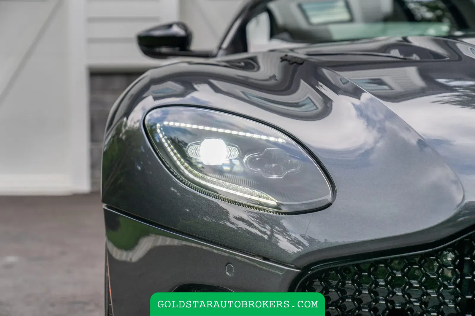 2022 Aston Martin DBS Superleggera Volante
