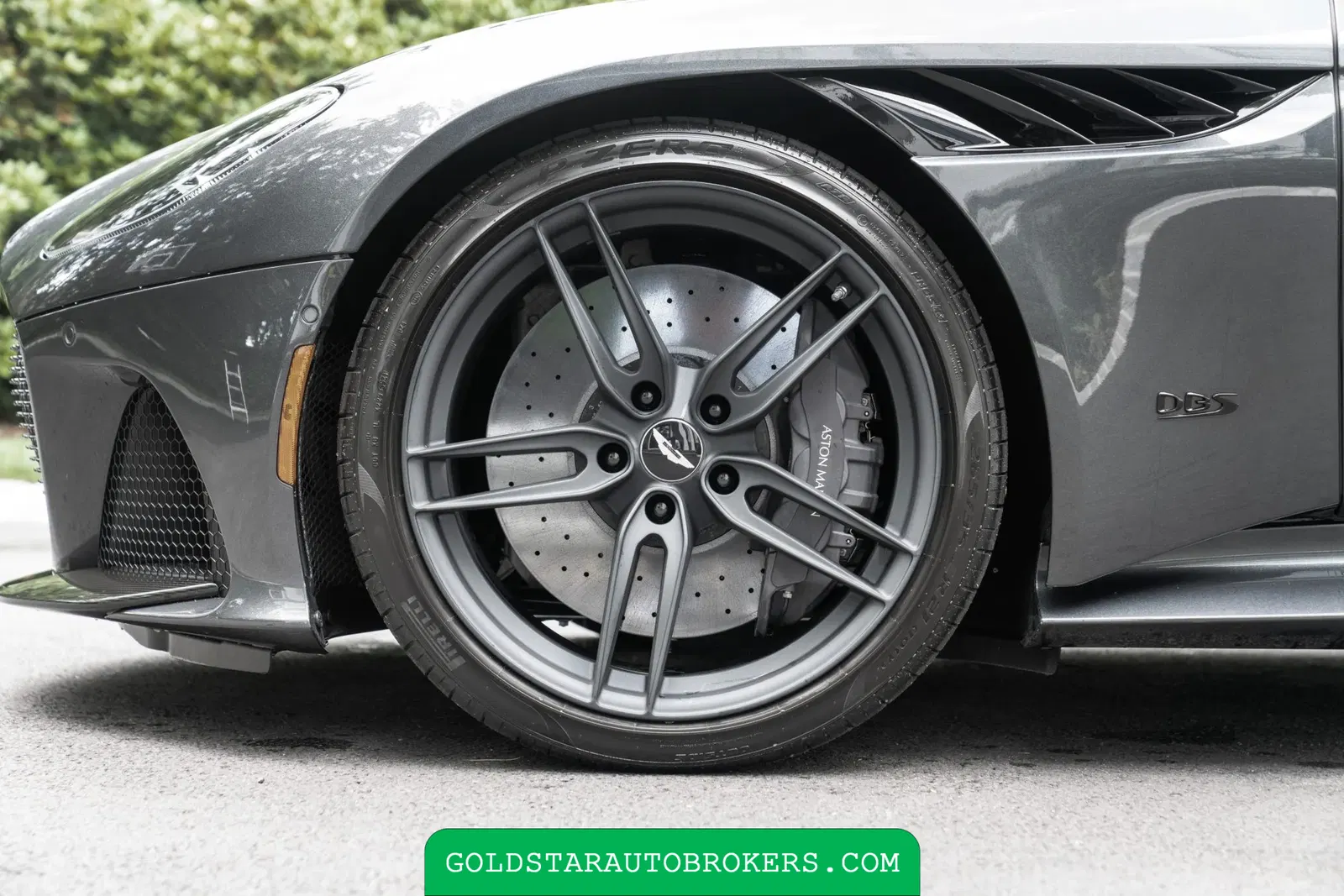 2022 Aston Martin DBS Superleggera Volante