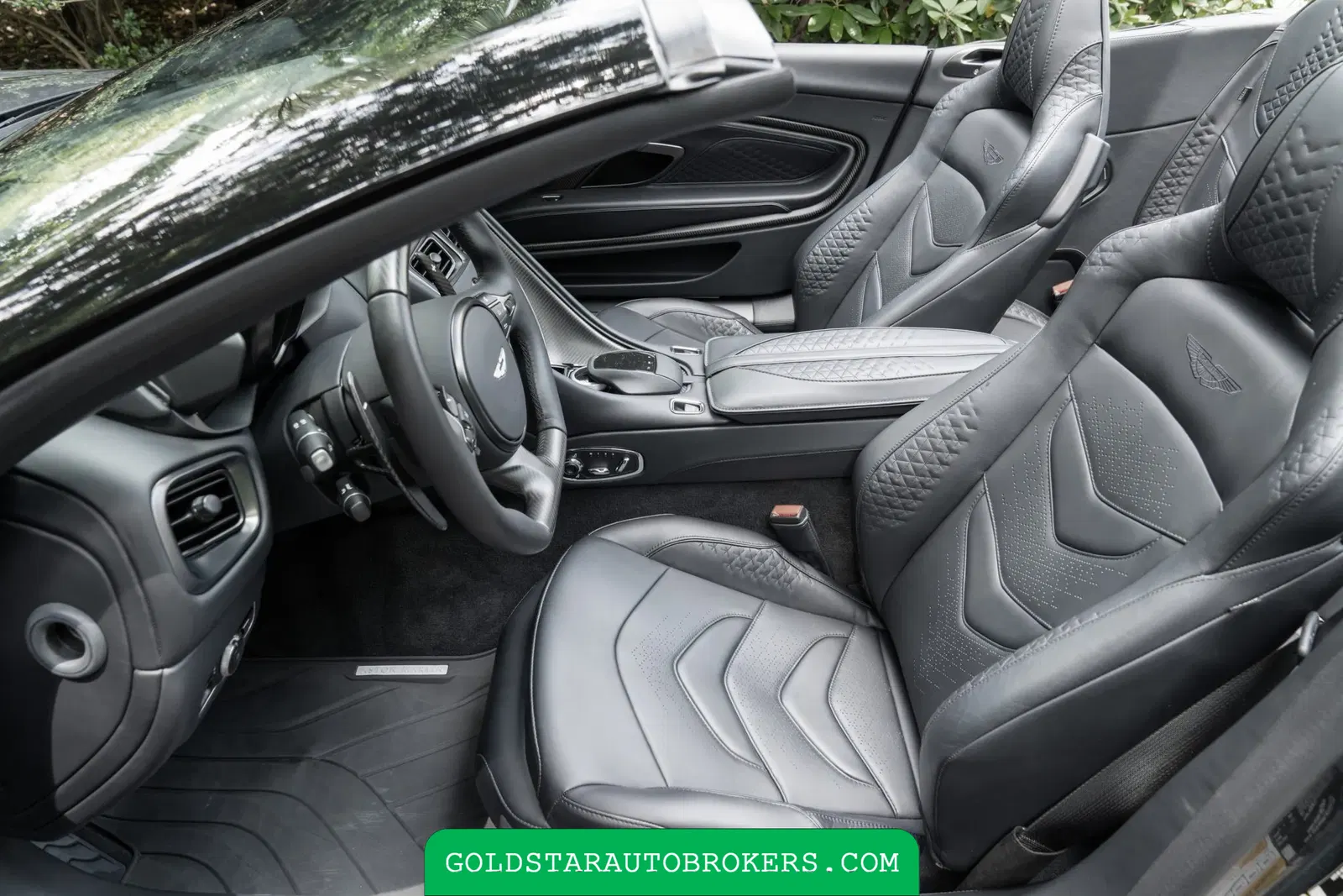 2022 Aston Martin DBS Superleggera Volante