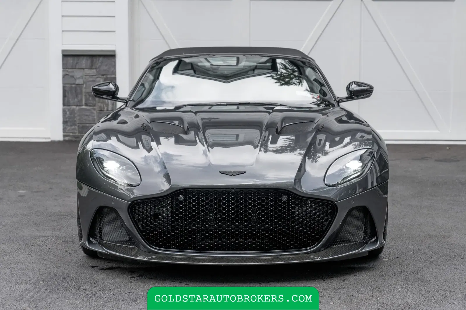 2022 Aston Martin DBS Superleggera Volante