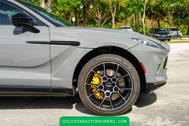 2021 Aston Martin DBX