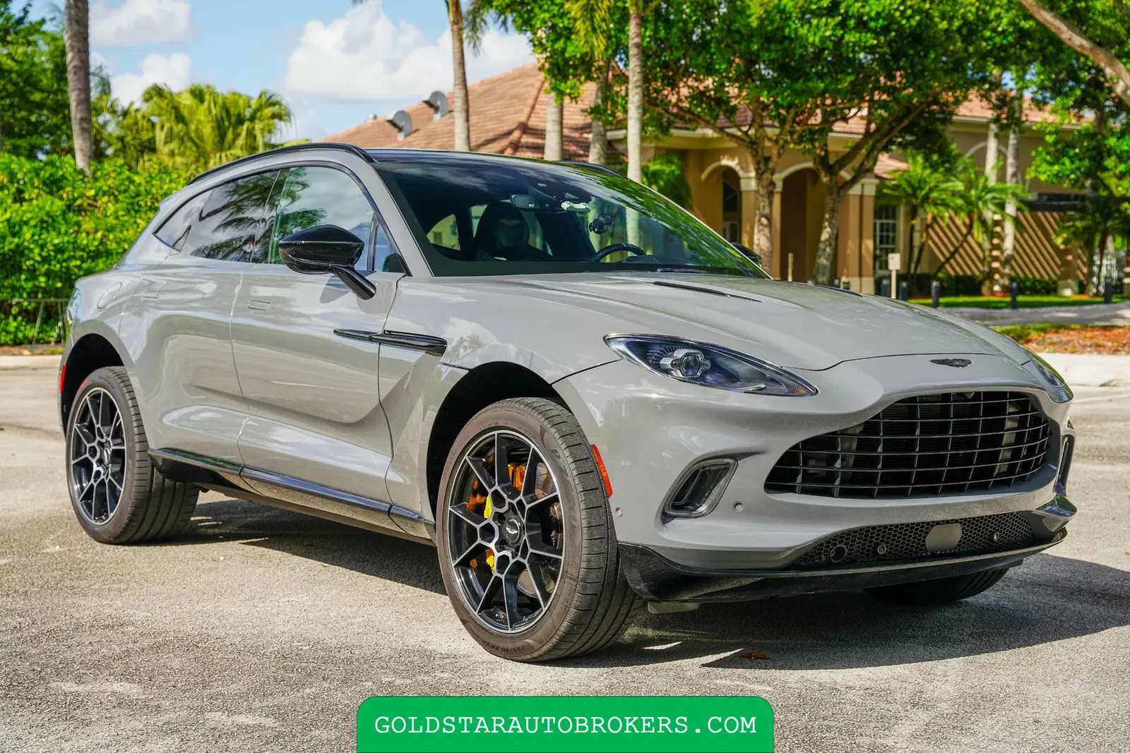 2021 Aston Martin DBX