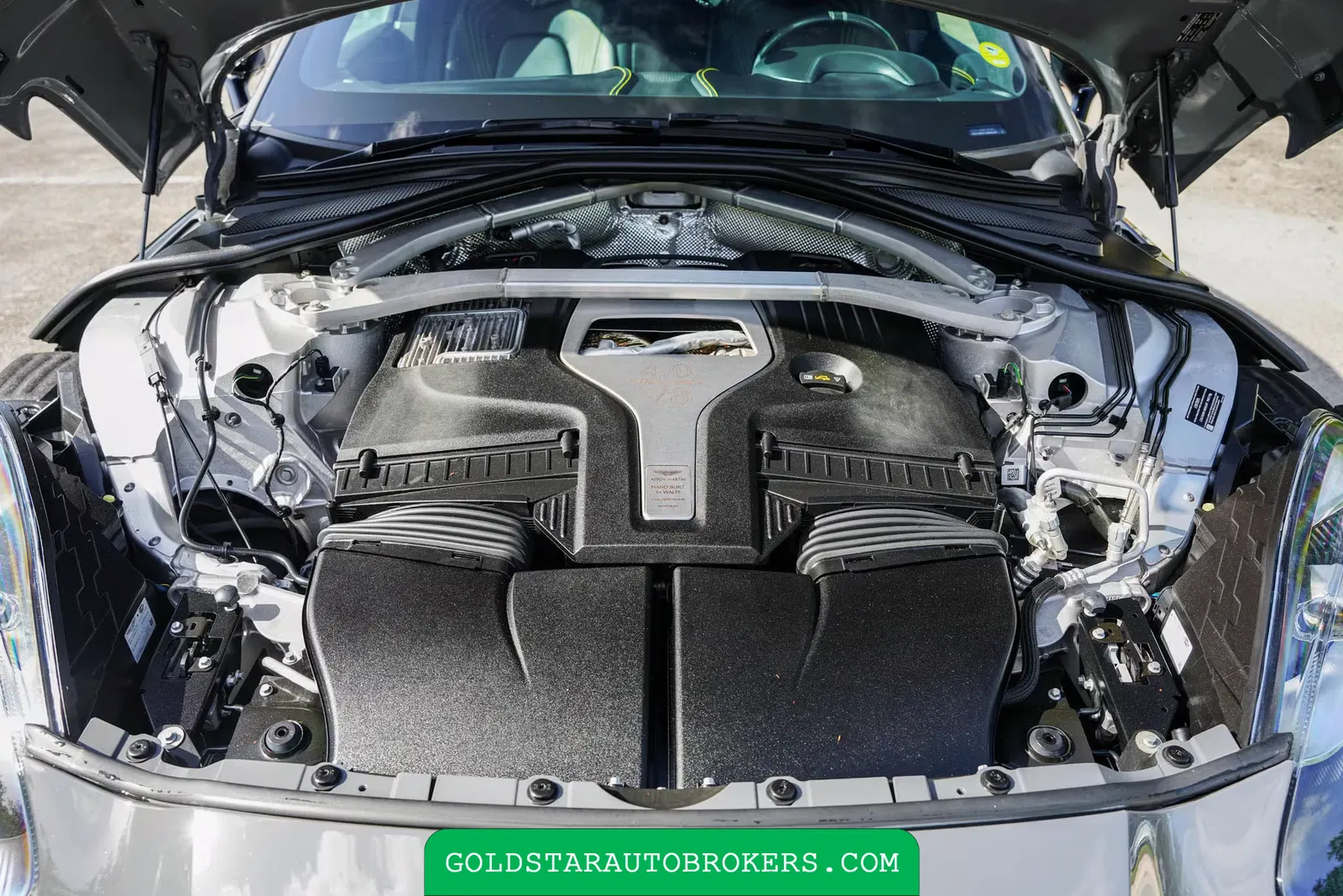 2021 Aston Martin DBX