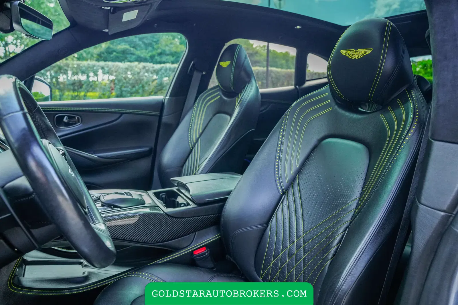 2021 Aston Martin DBX