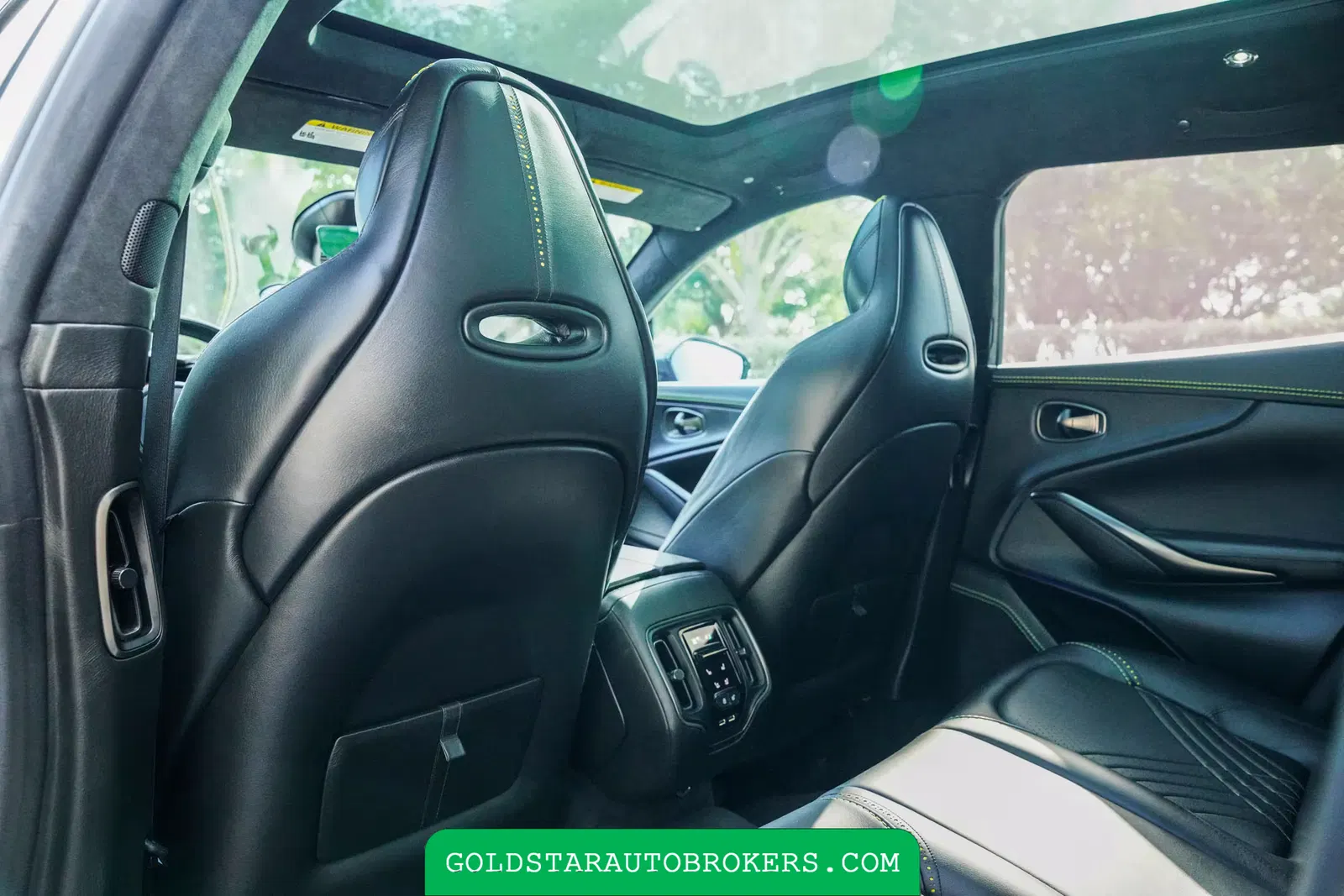 2021 Aston Martin DBX