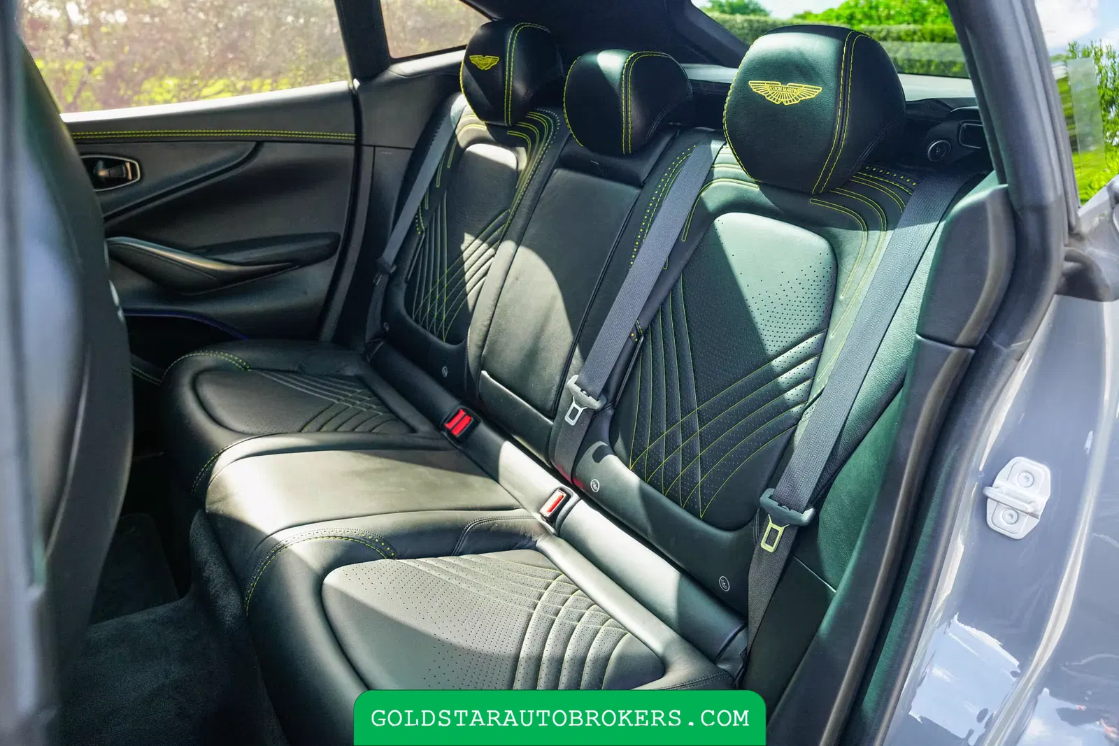 2021 Aston Martin DBX