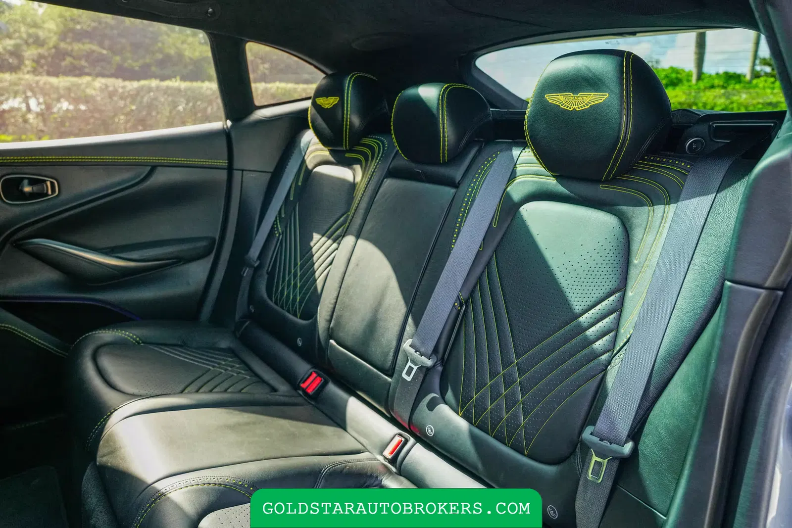 2021 Aston Martin DBX